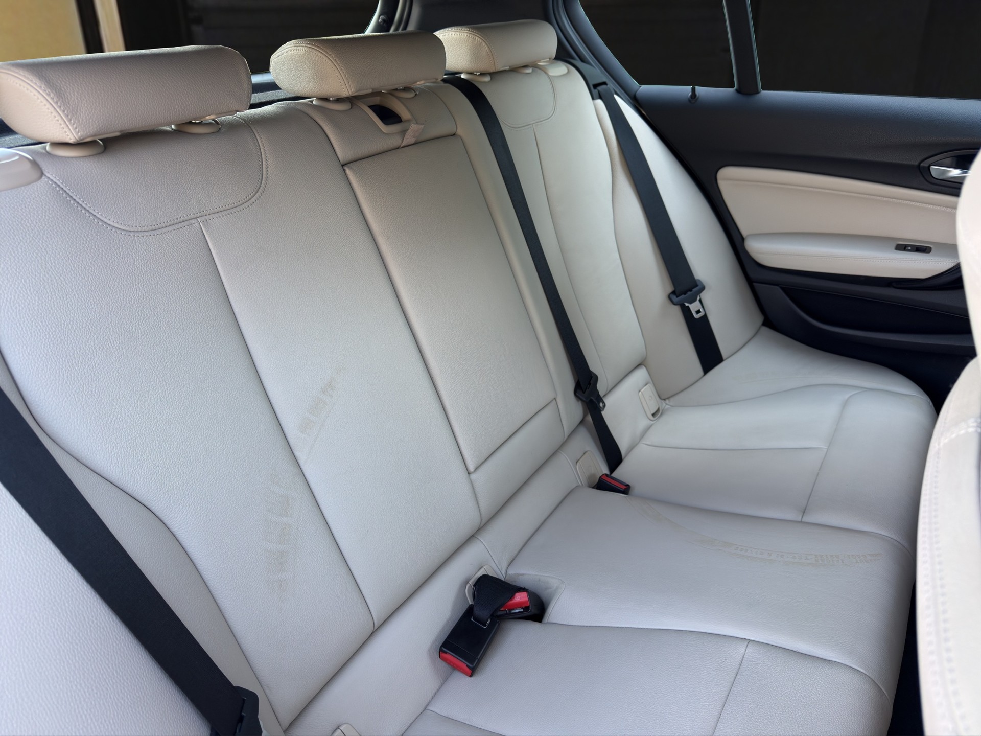 BMW 120d xDrive Sport Line-image-13