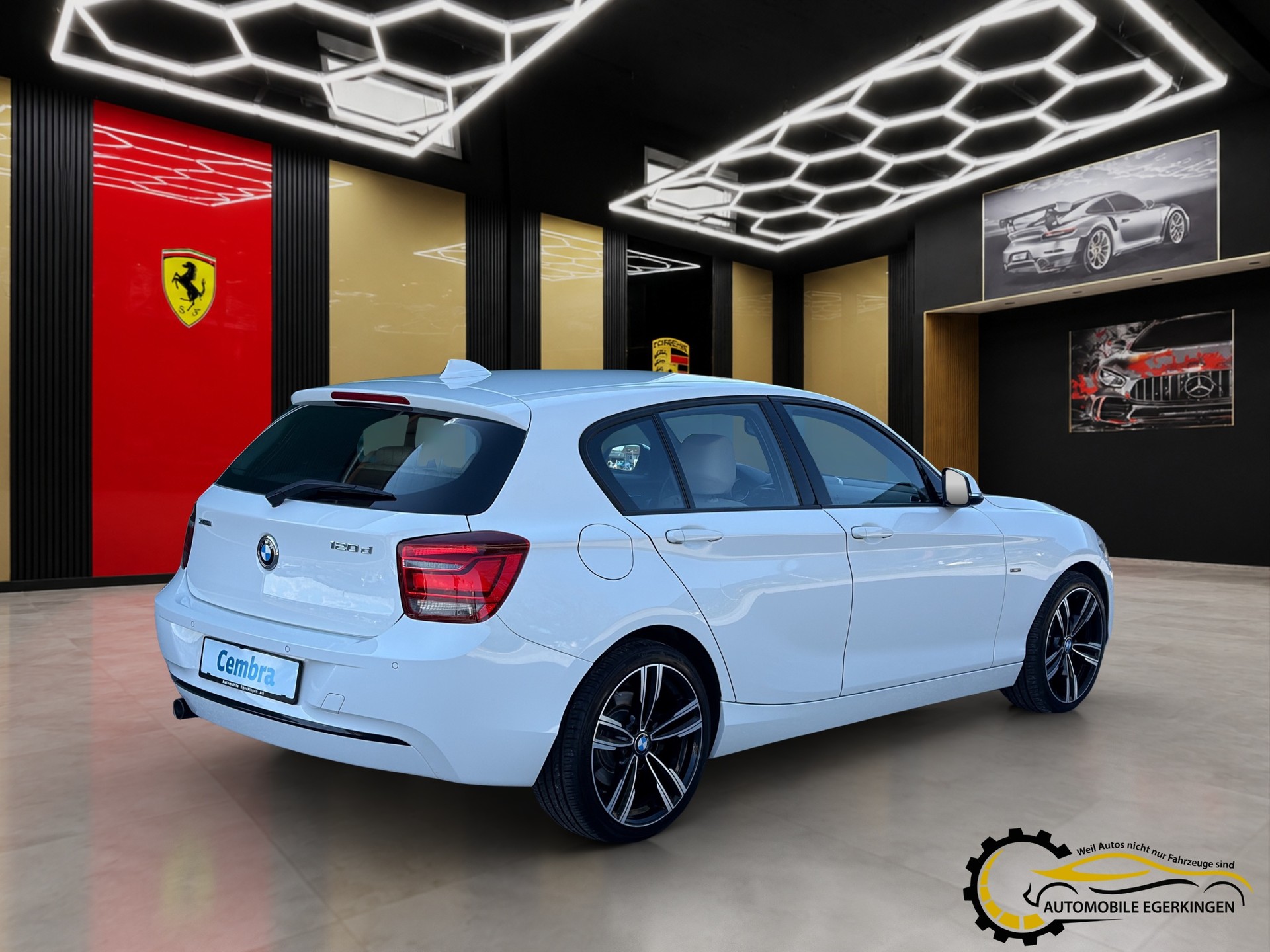 BMW 120d xDrive Sport Line-image-4