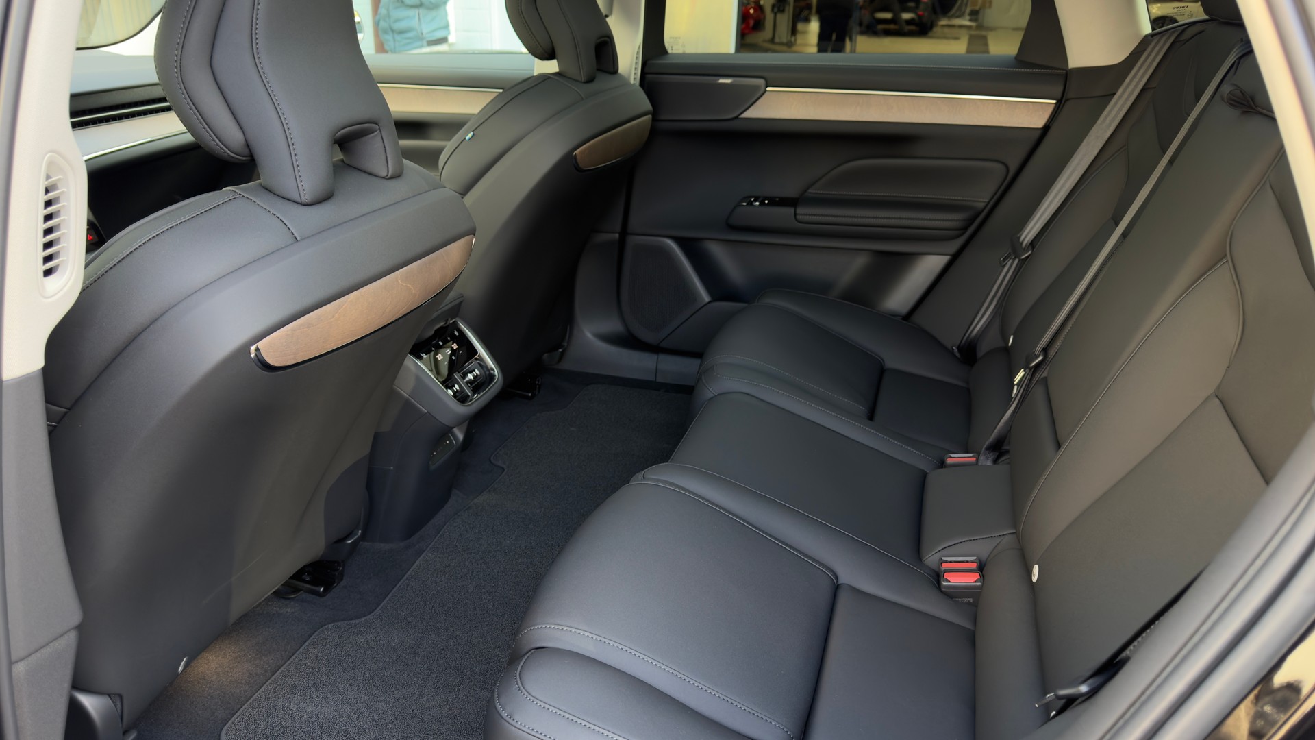 VOLVO ES90 Plus-image-8
