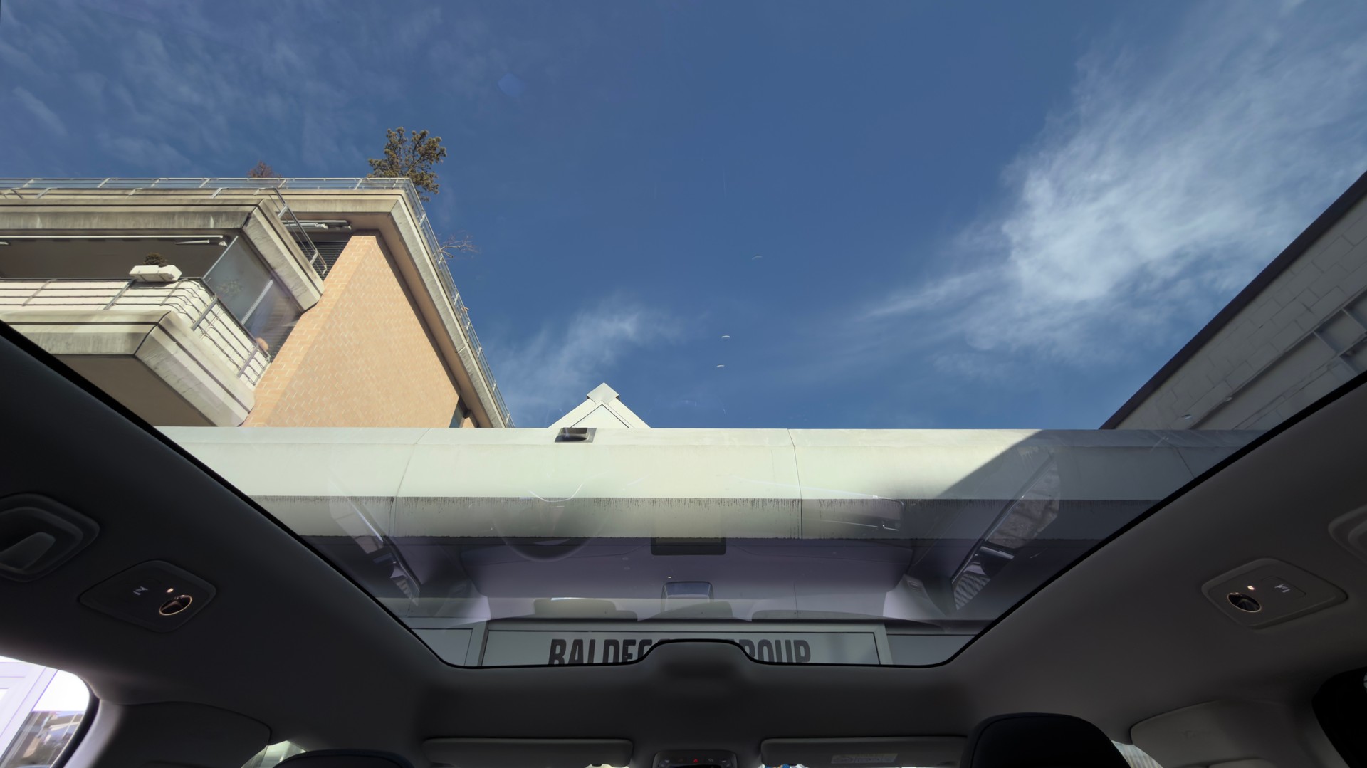 VOLVO ES90 Plus-image-11