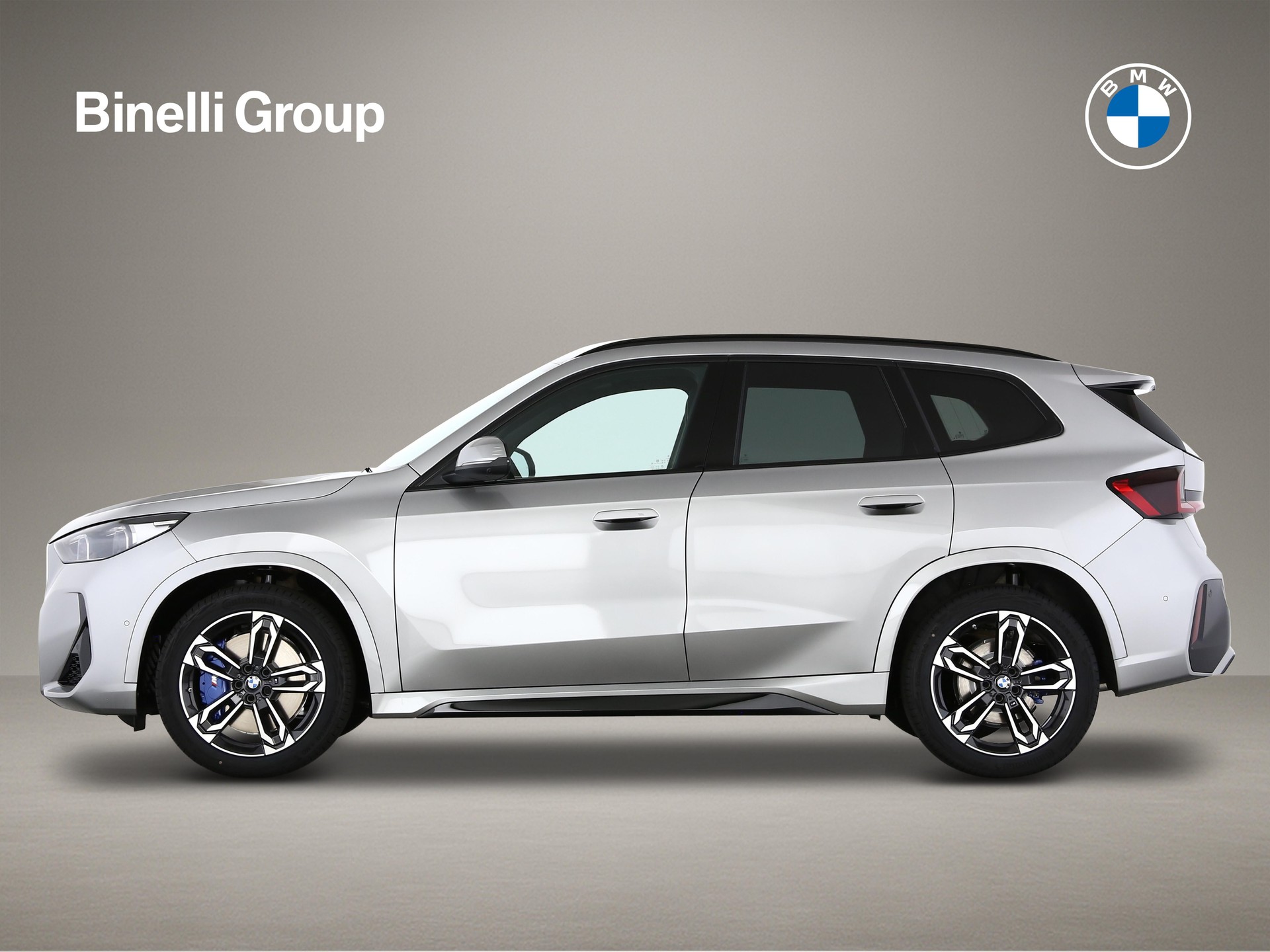 BMW X1 23i xDrive-image-2