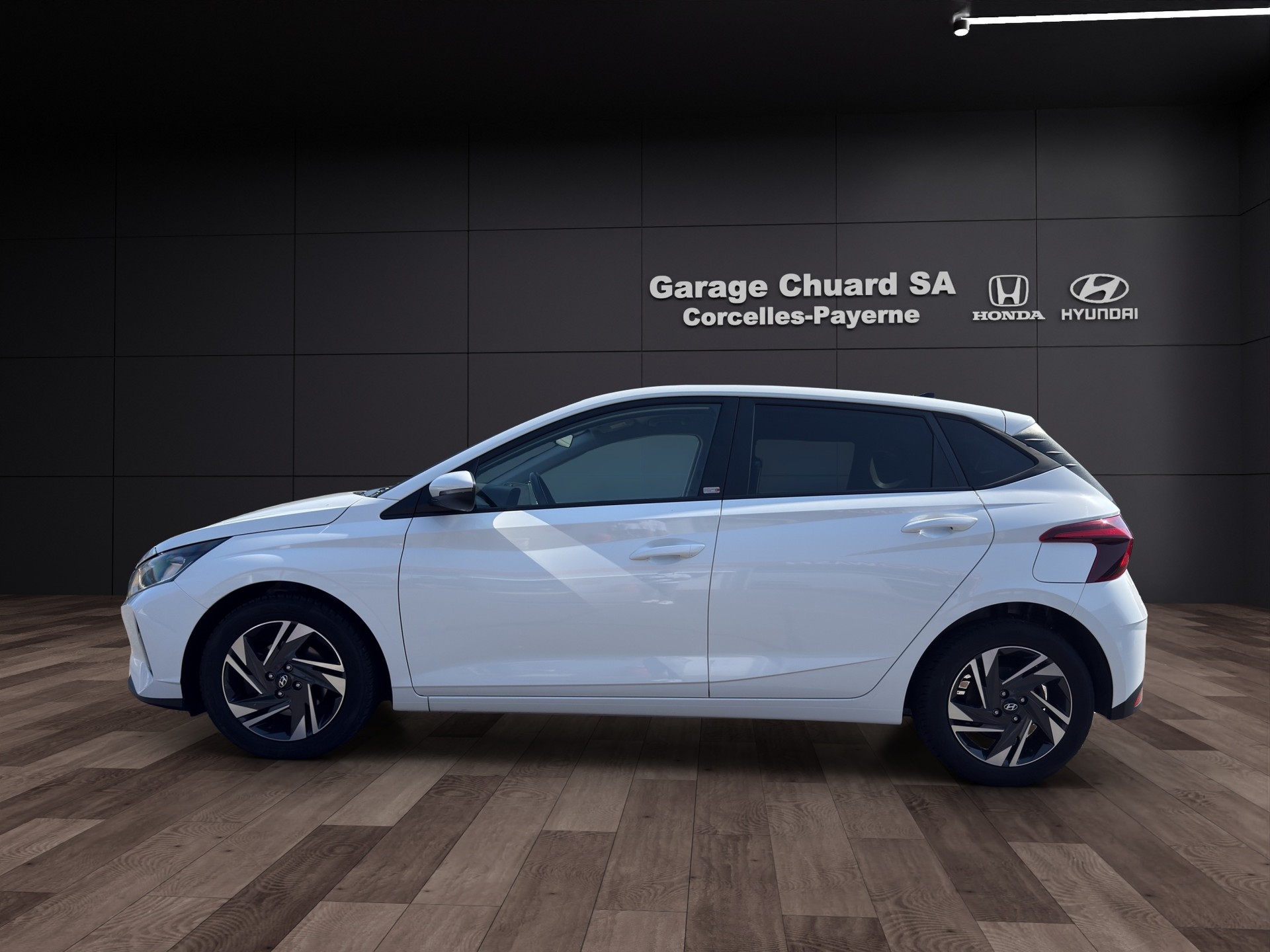 HYUNDAI i20 1.0 T-GDi Amplia-image-6
