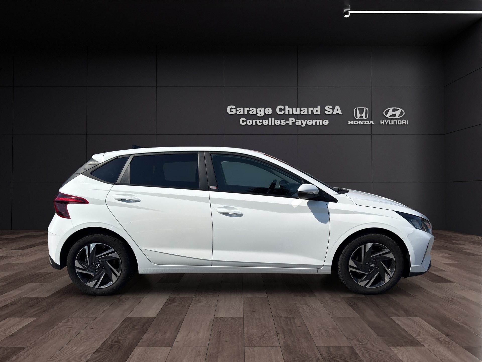 HYUNDAI i20 1.0 T-GDi Amplia-image-3