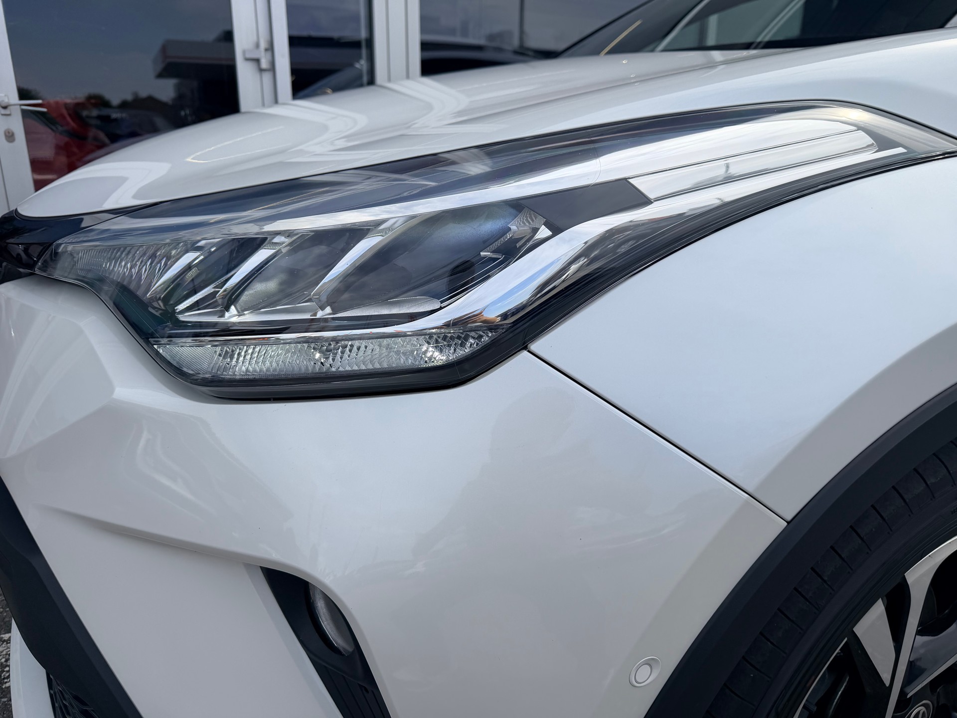 TOYOTA C-HR 2.0 HSD CVT Trend-image-4