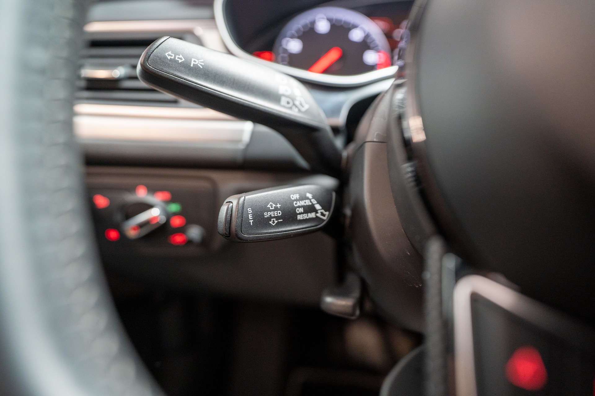 AUDI A6 Avant 3.0 V6 TDI 204 quattro S-Tr. / CH-Fahrzeug / Tempomat / Virtual Cockpit-image-17