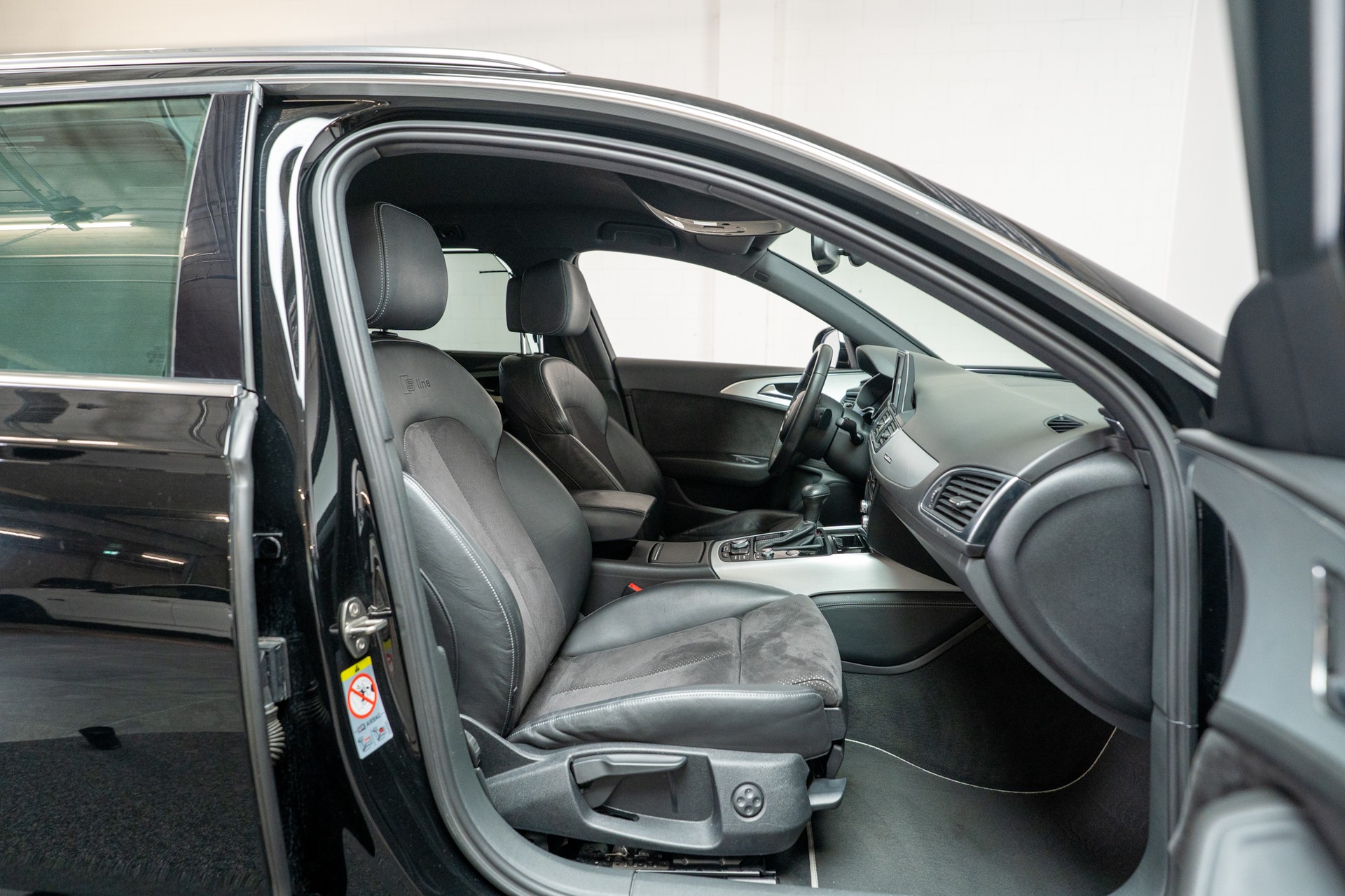 AUDI A6 Avant 3.0 V6 TDI 204 quattro S-Tr. / CH-Fahrzeug / Tempomat / Virtual Cockpit-image-12