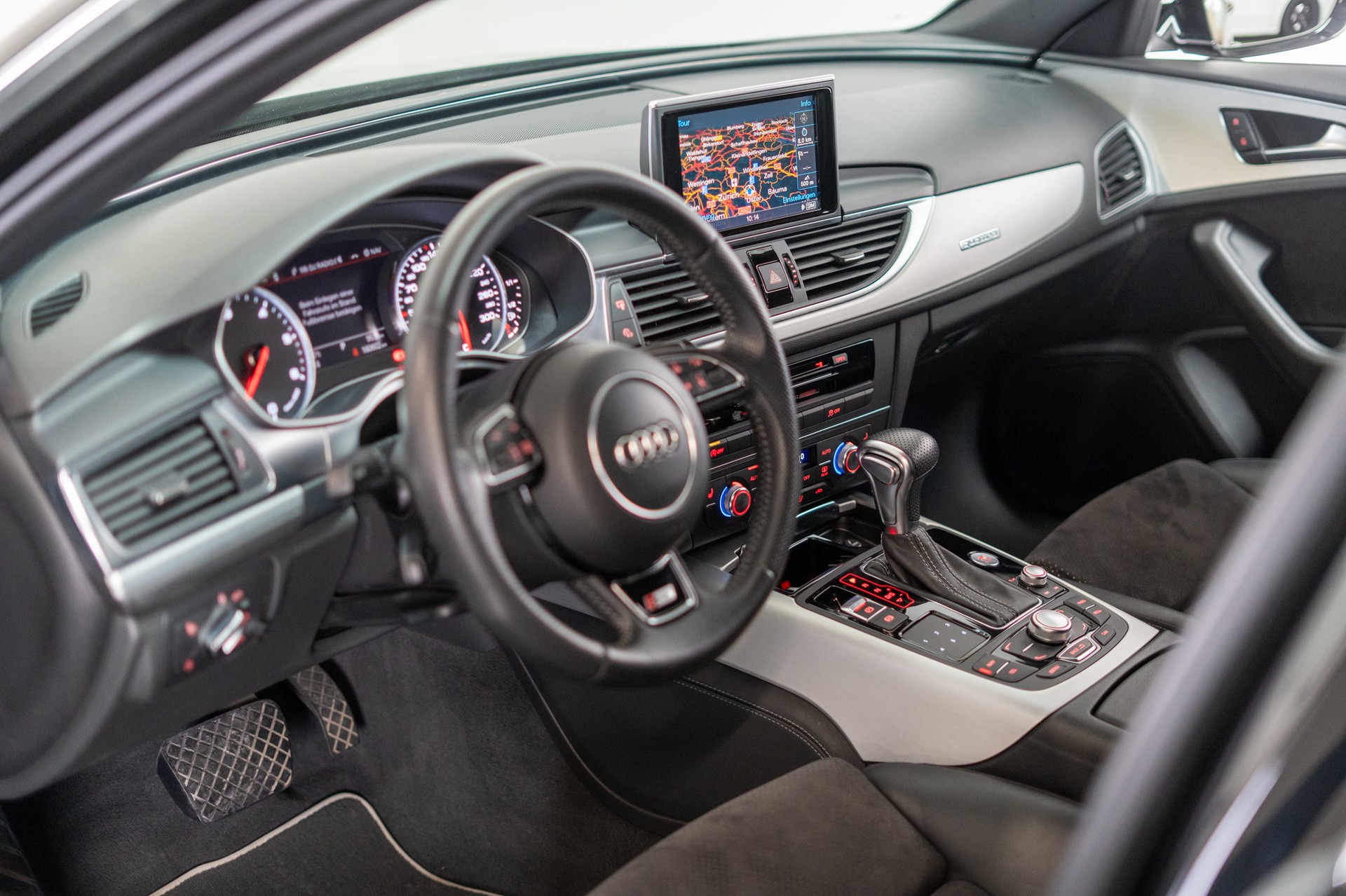 AUDI A6 Avant 3.0 V6 TDI 204 quattro S-Tr. / CH-Fahrzeug / Tempomat / Virtual Cockpit-image-8