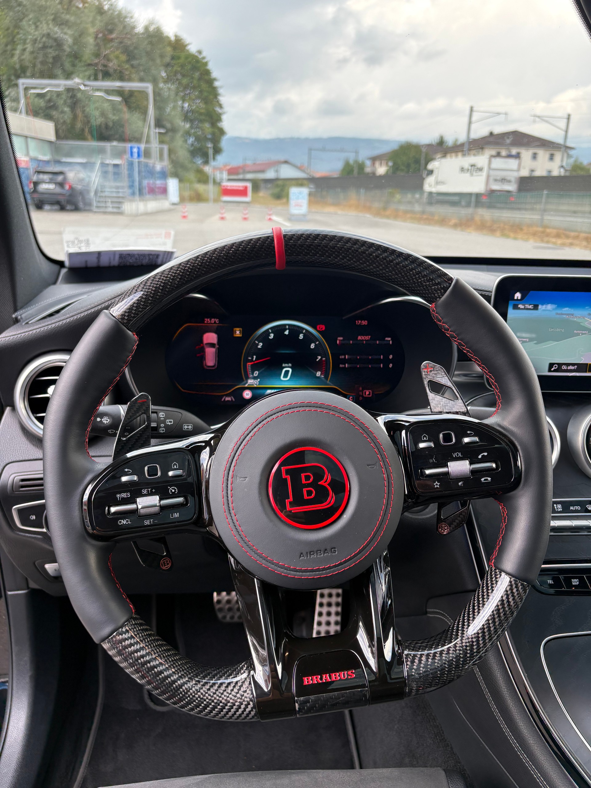 MERCEDES-BENZ GLC 63 AMG 4m+-image-5