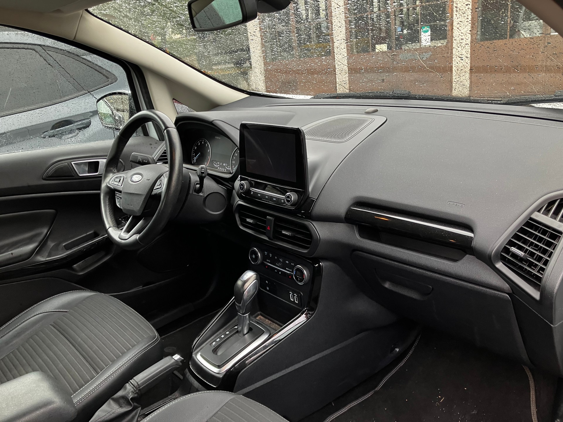FORD EcoSport 1.0 SCTi Business Automat-image-8