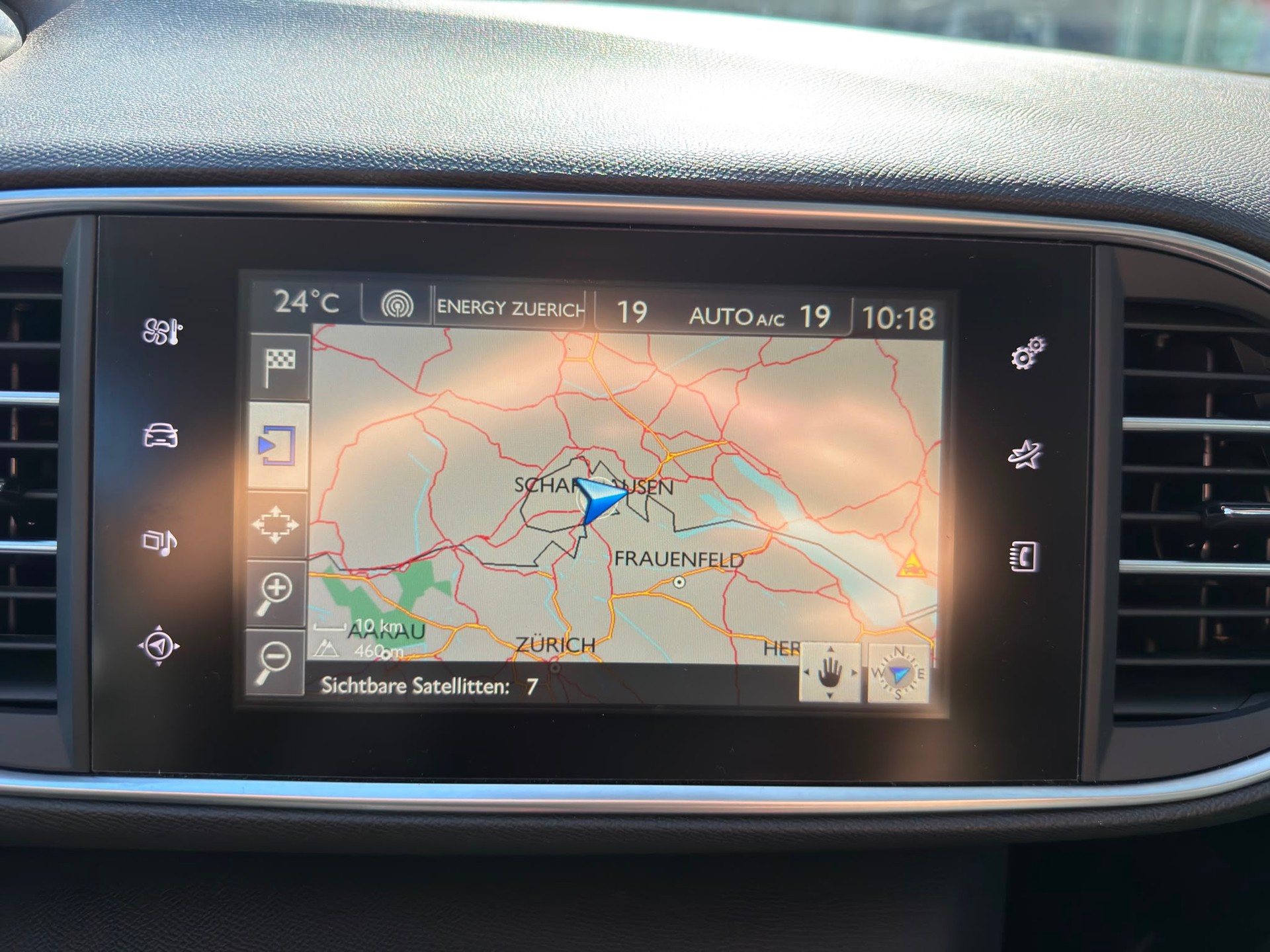 PEUGEOT 308 1.2 THP Allure-image-8