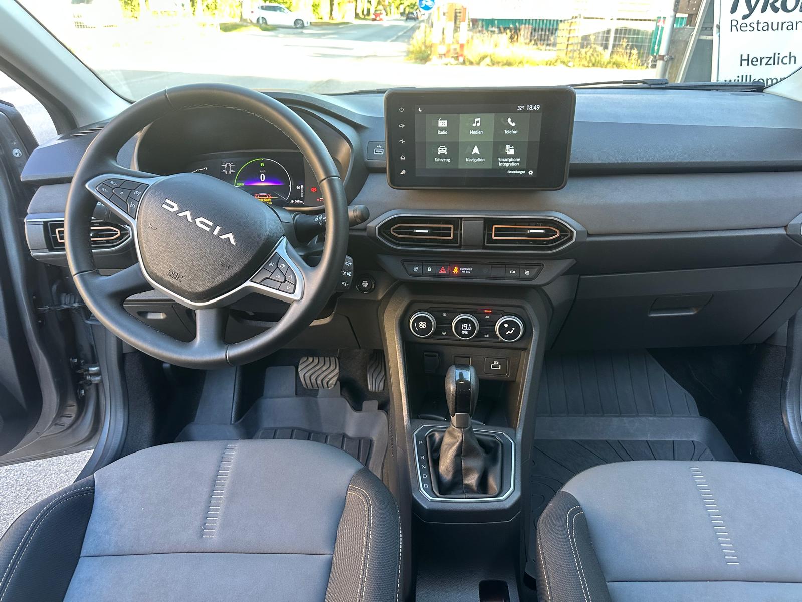 DACIA Jogger HEV 140 Extreme-image-7
