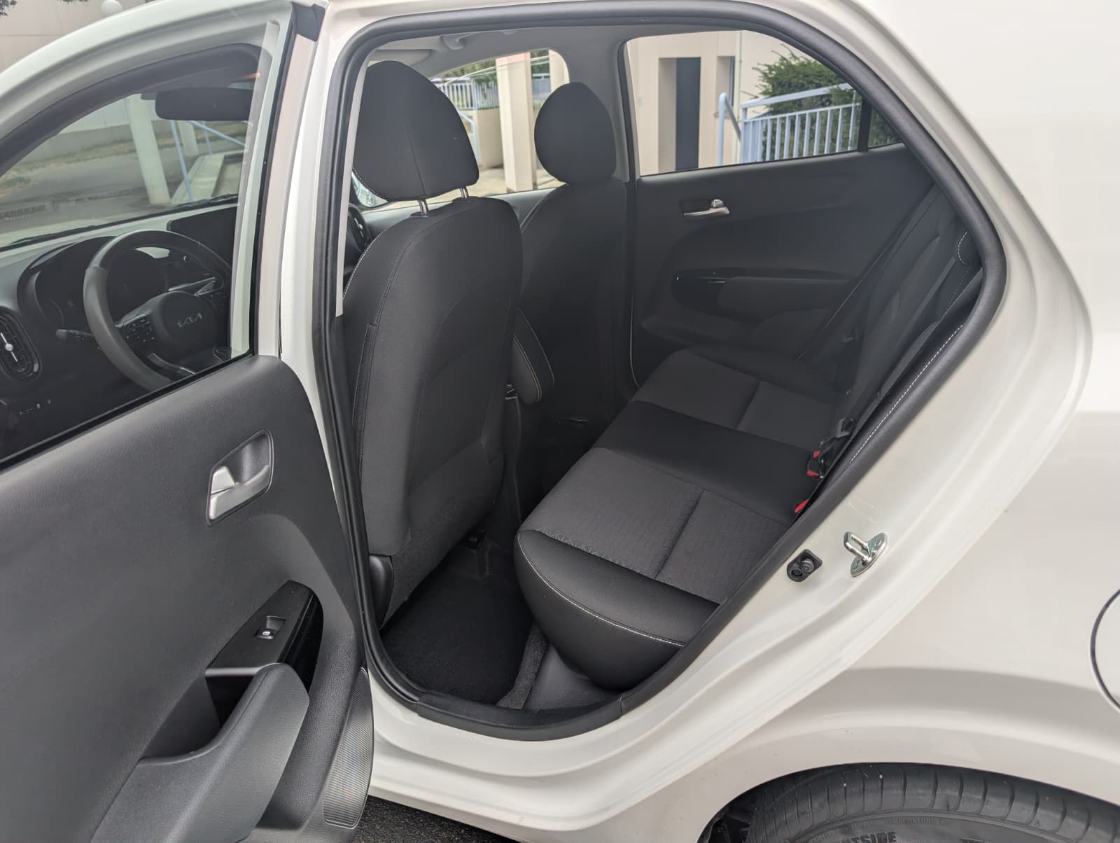 KIA 1.0 CVVT First Edition-image-3
