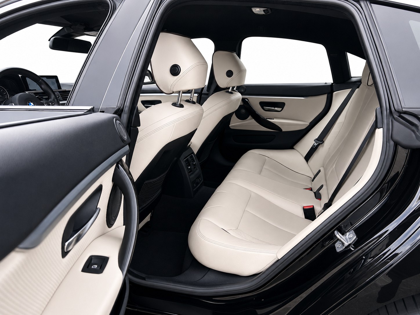 BMW 440i xDrive SAG Gran Coupé CH FAHRZEUG-image-9