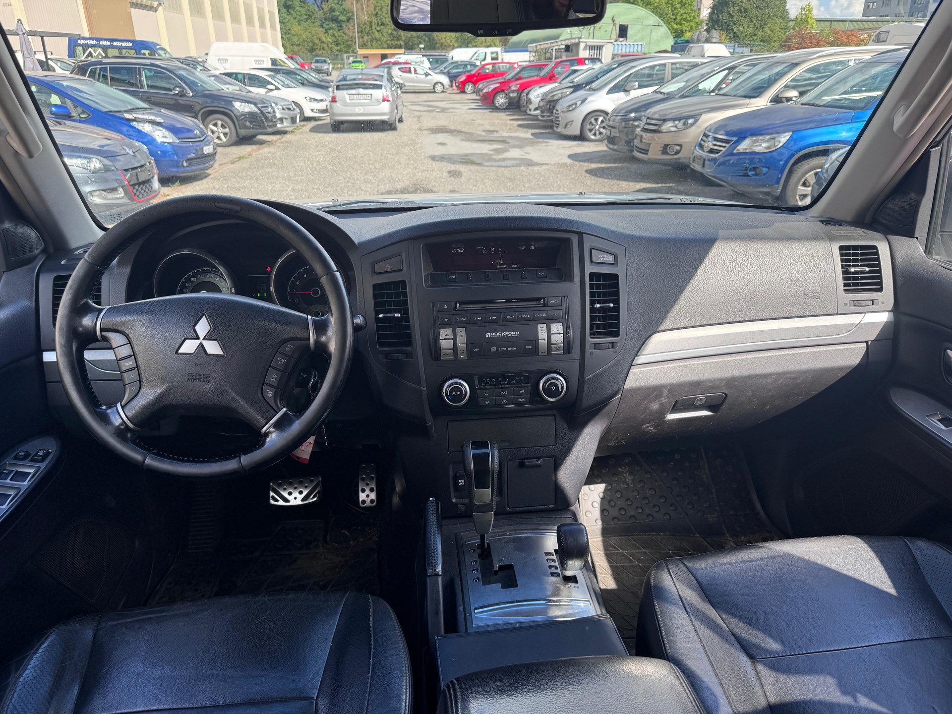 MITSUBISHI Pajero 3.2 DI-D Instyle Automatic-image-8