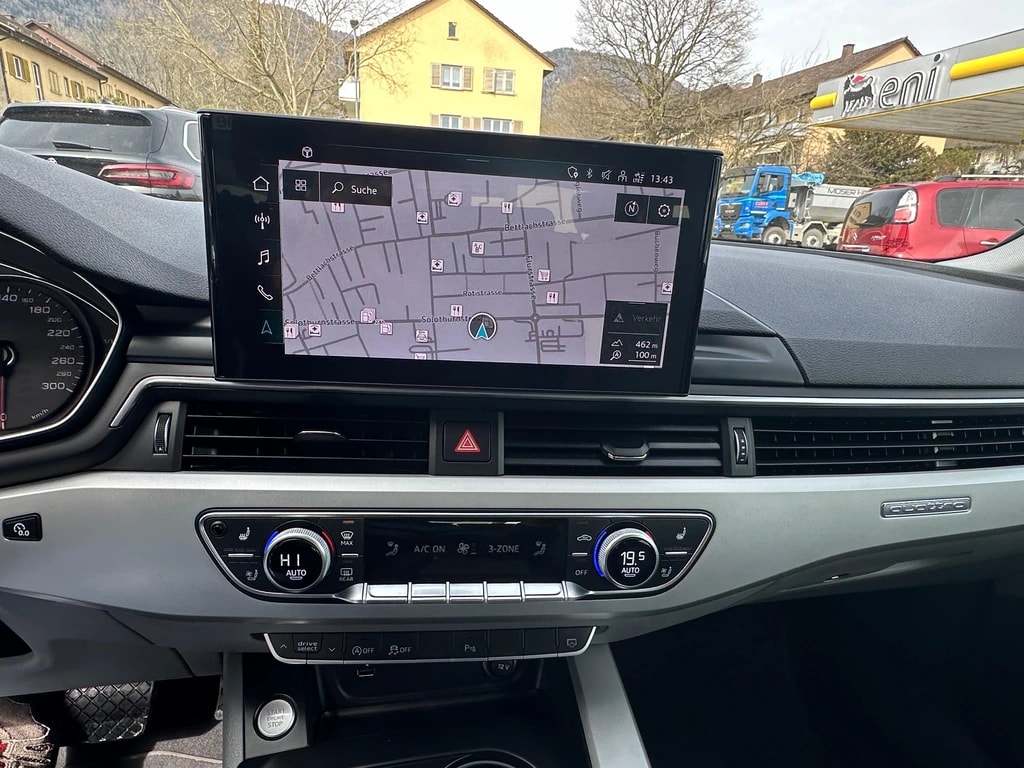 AUDI A4 Avant 40 TDI advanced Attraction quattro S-tronic ** 204 PS ** Voll-Leder ** Gr-Navi ** RF-Kamera ** HUD ** Anh-Kupplung-image-8