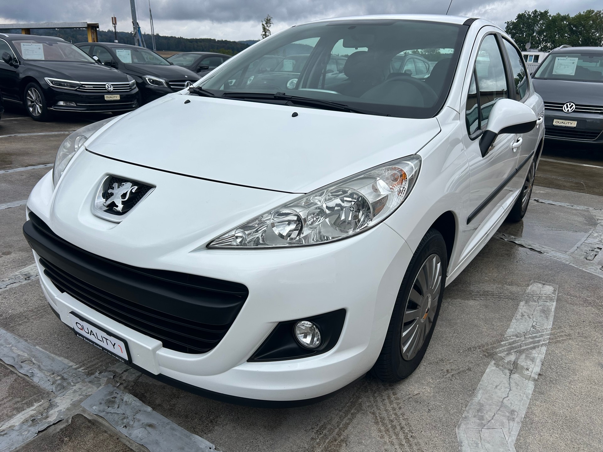 PEUGEOT 207 1.4 16V Trendy Clim-image-0
