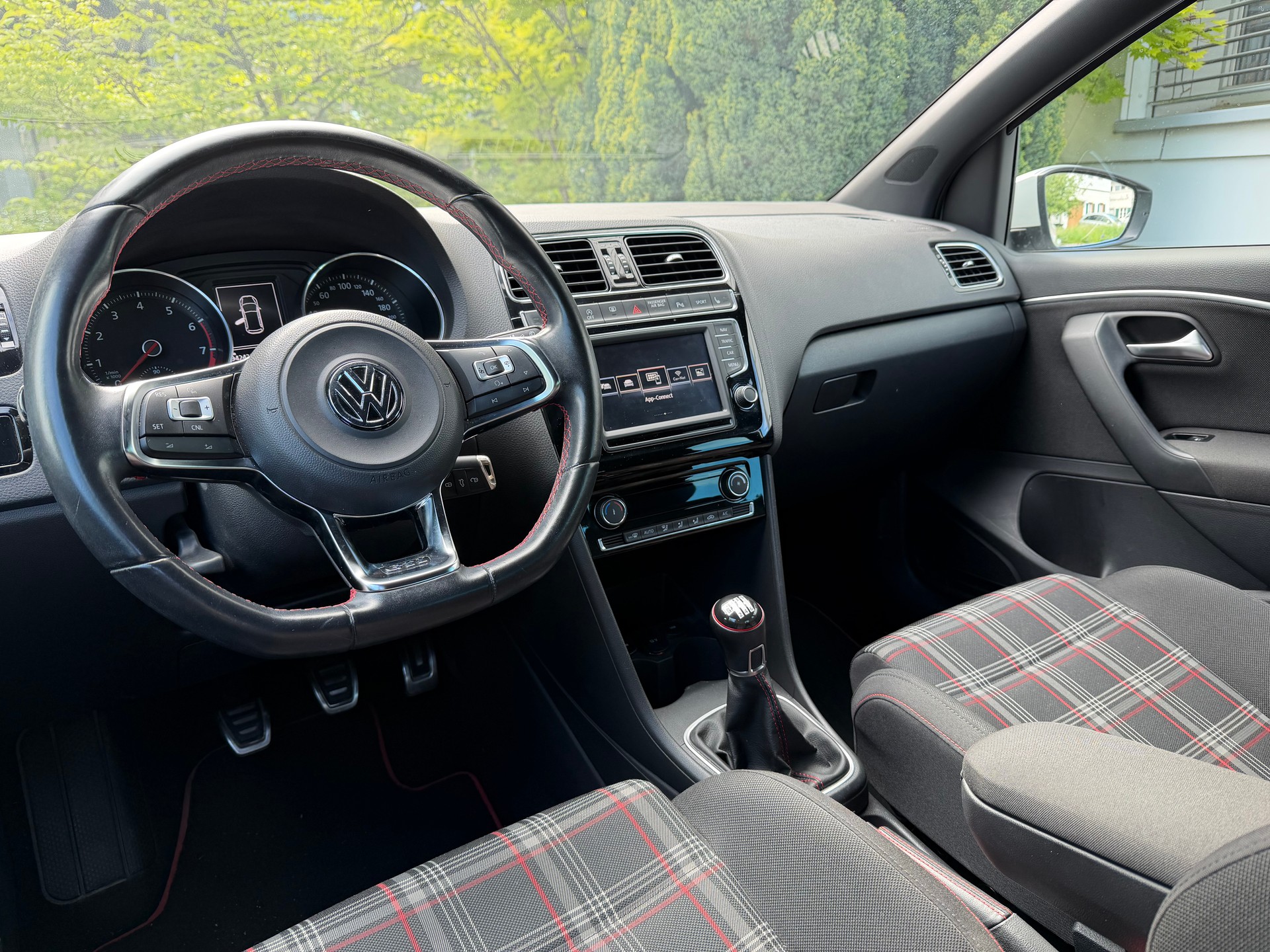 VW Polo 1.8 TSI GTI *Top-Zustand*-image-5