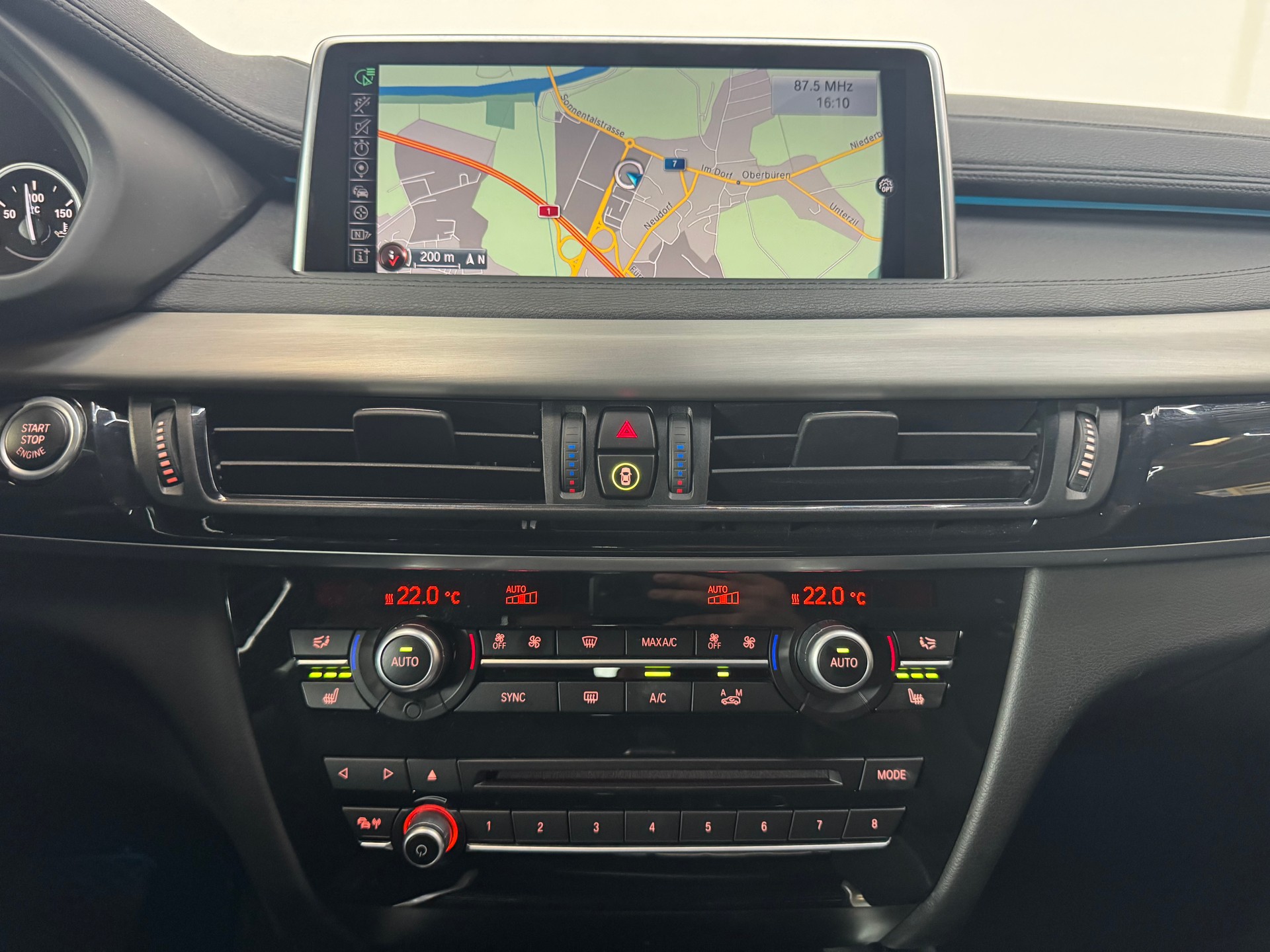 BMW X6 xDrive 30d Steptronic M-Sportpaket-image-17