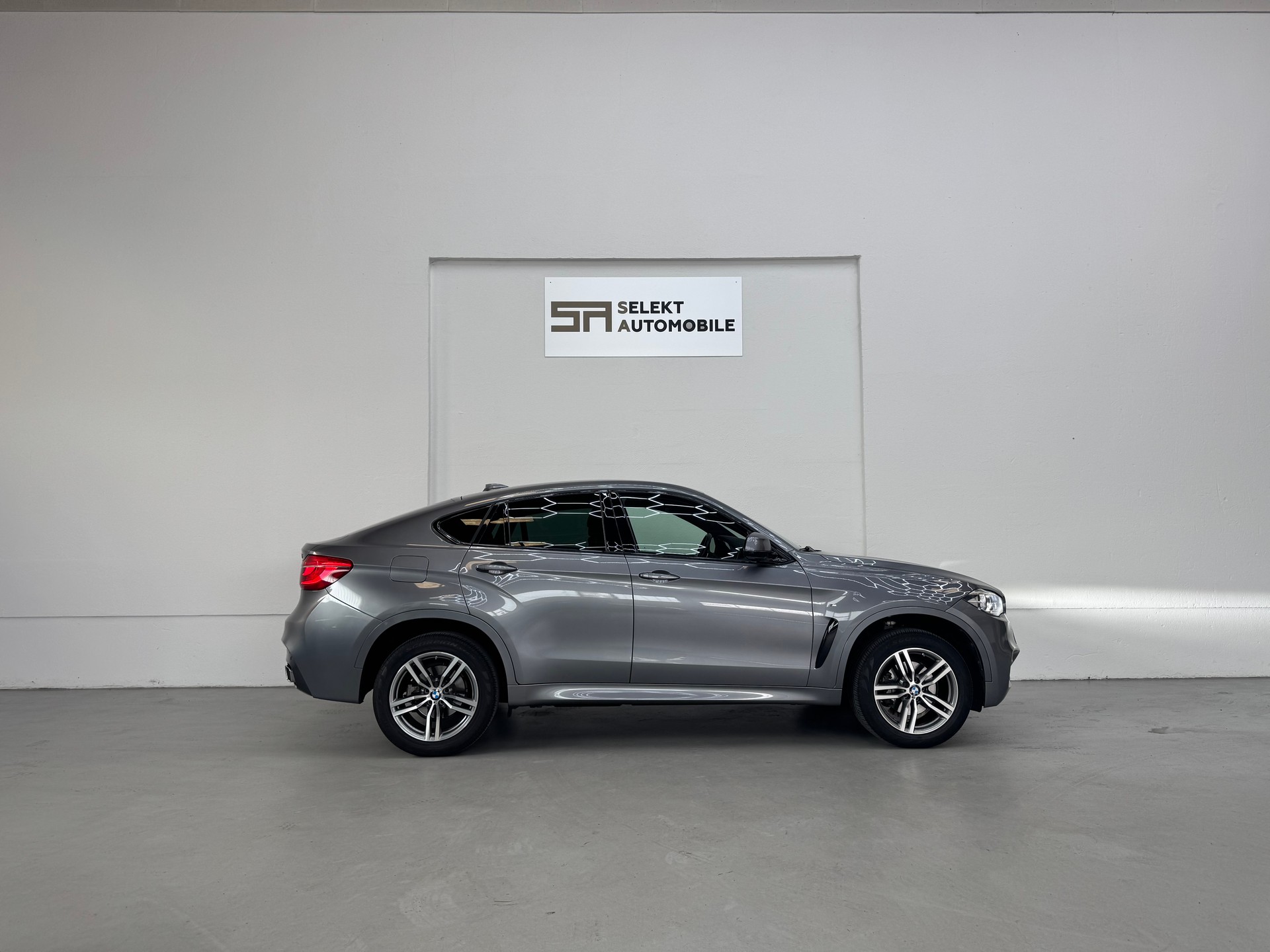BMW X6 xDrive 30d Steptronic M-Sportpaket-image-6