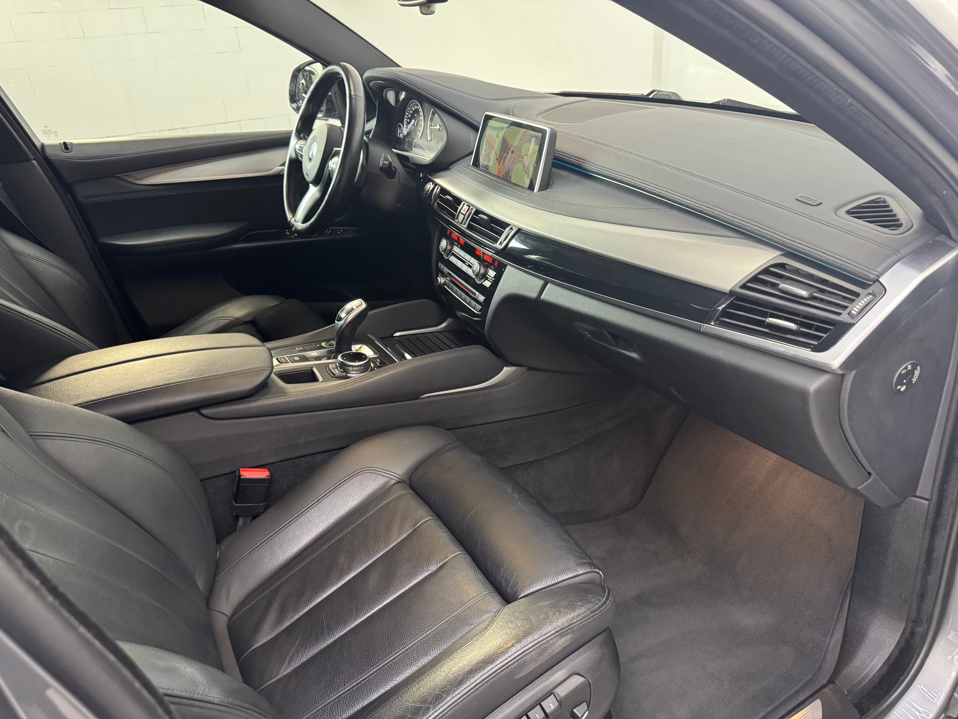 BMW X6 xDrive 30d Steptronic M-Sportpaket-image-11