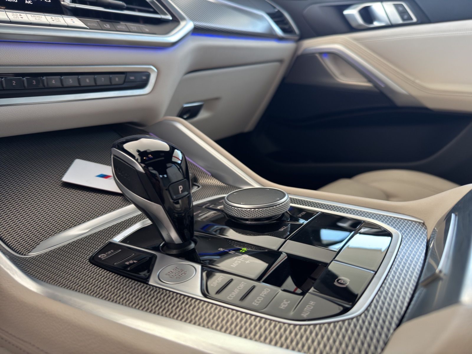 BMW X6 xDrive 48V 40d Steptronic M Sport-image-18