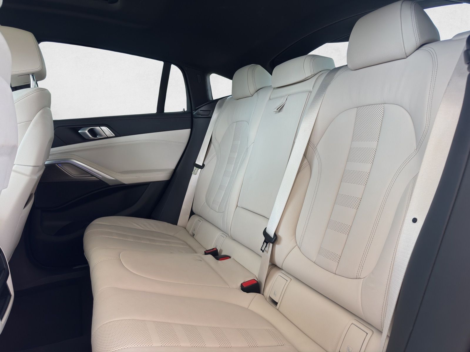 BMW X6 xDrive 48V 40d Steptronic M Sport-image-16