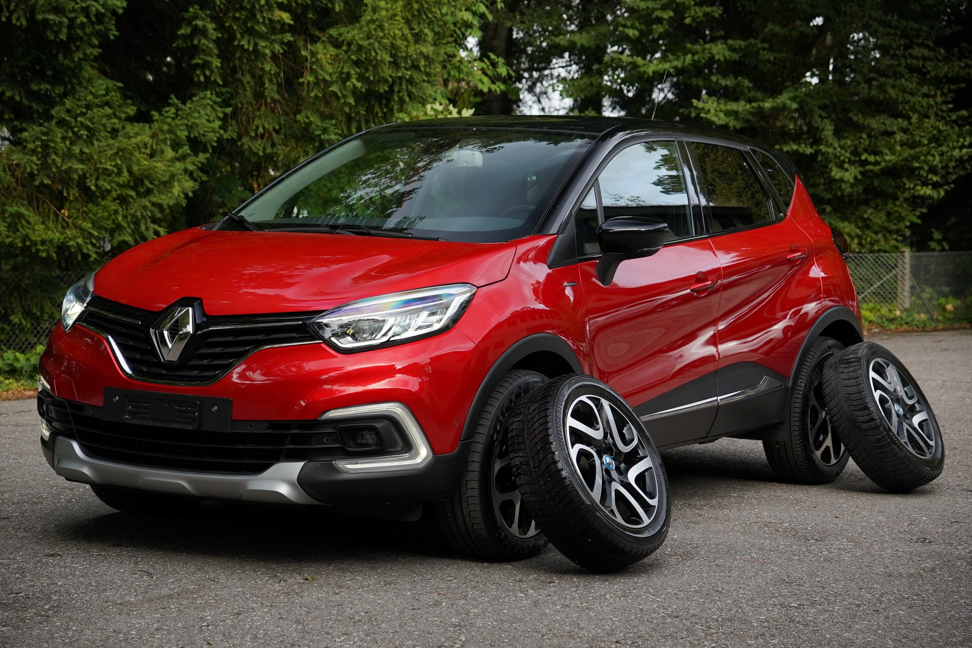 RENAULT Captur 1.2 T 16V Editione One EDC-image-8
