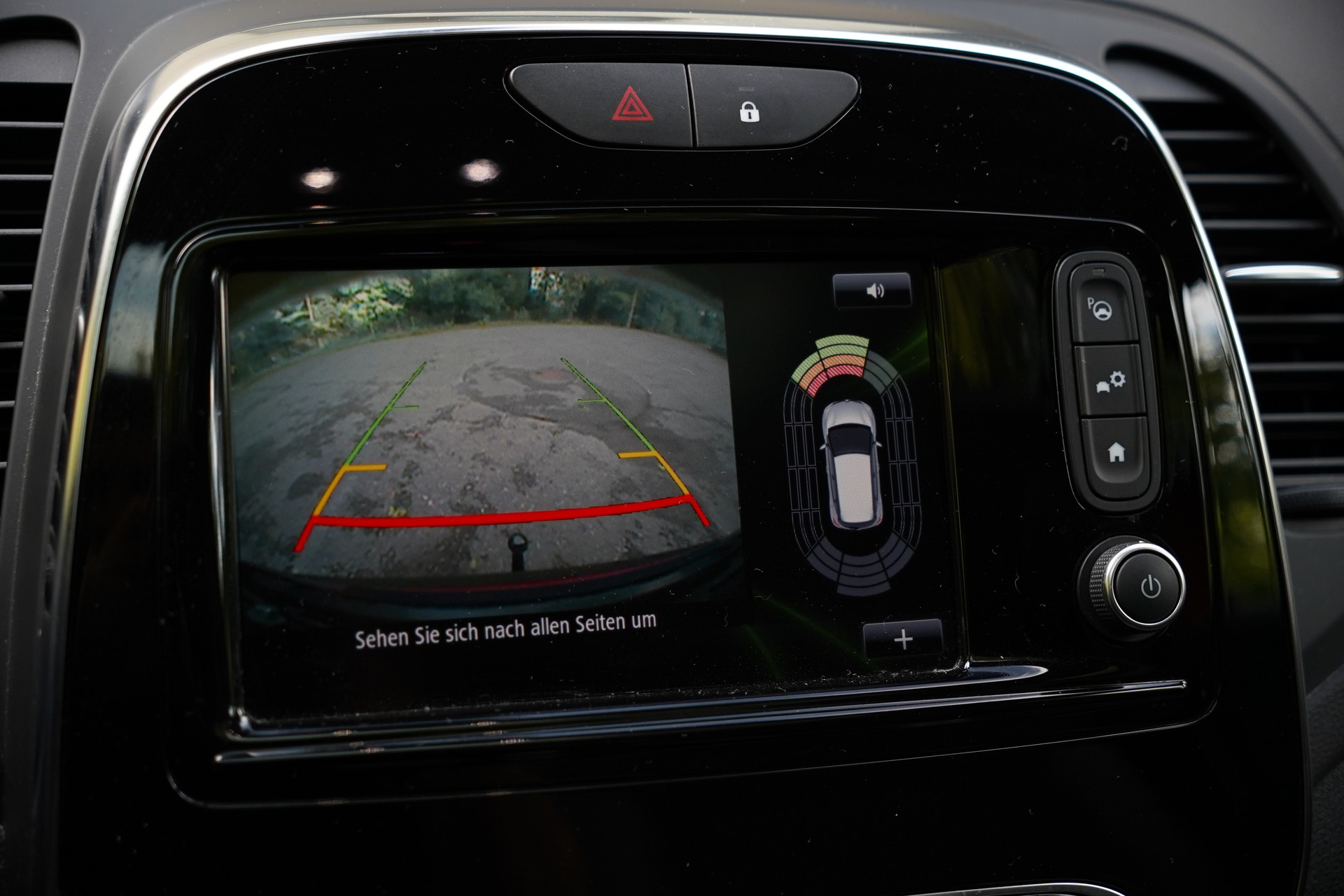 RENAULT Captur 1.2 T 16V Editione One EDC-image-25