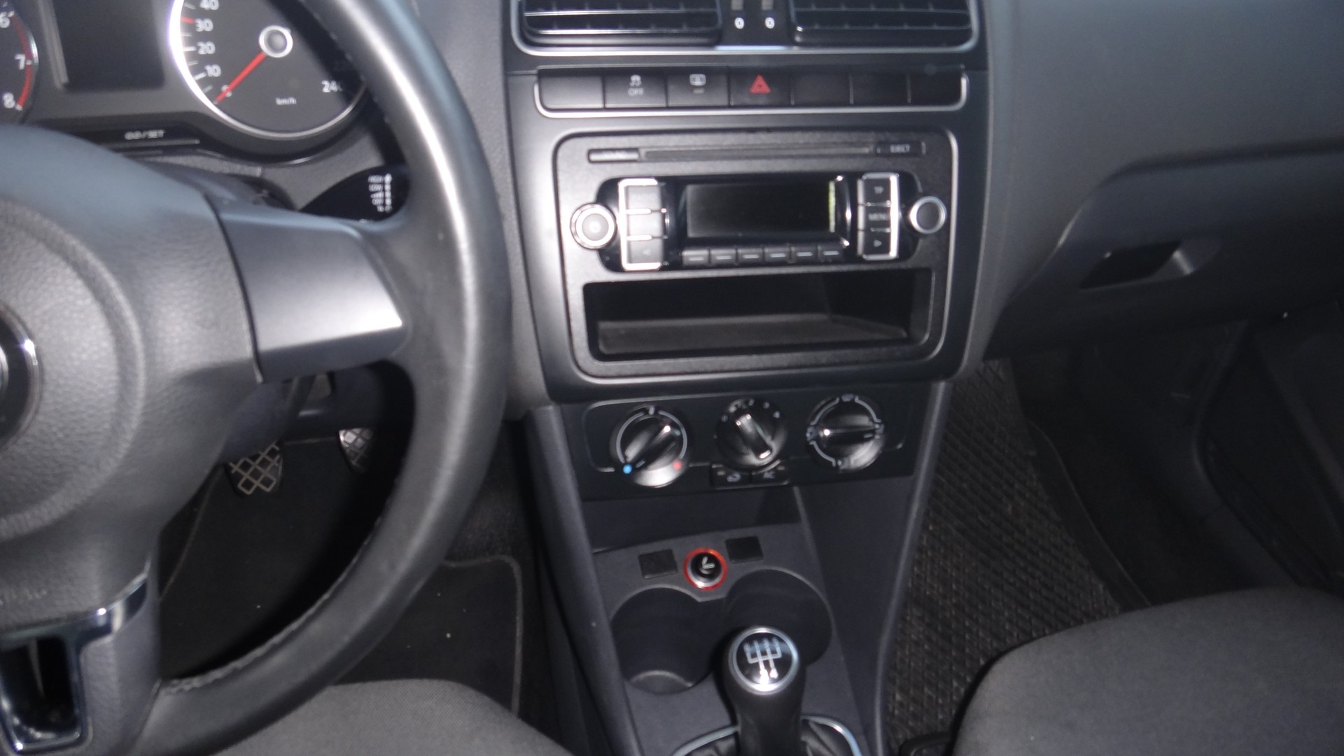 VW Polo 1.2 TSI Comfortline-image-5