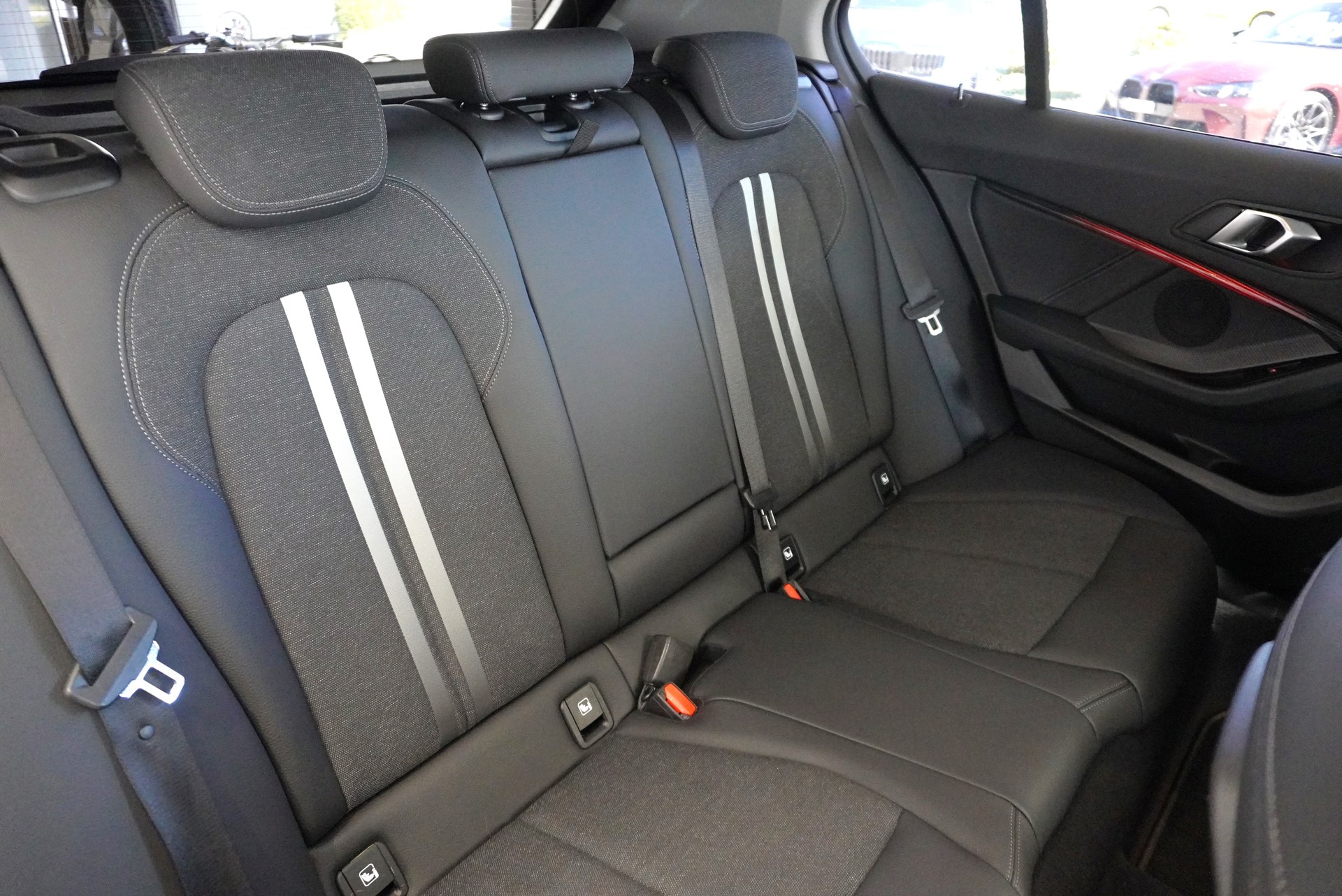 BMW 120d xDrive Steptronic Sport Line-image-14