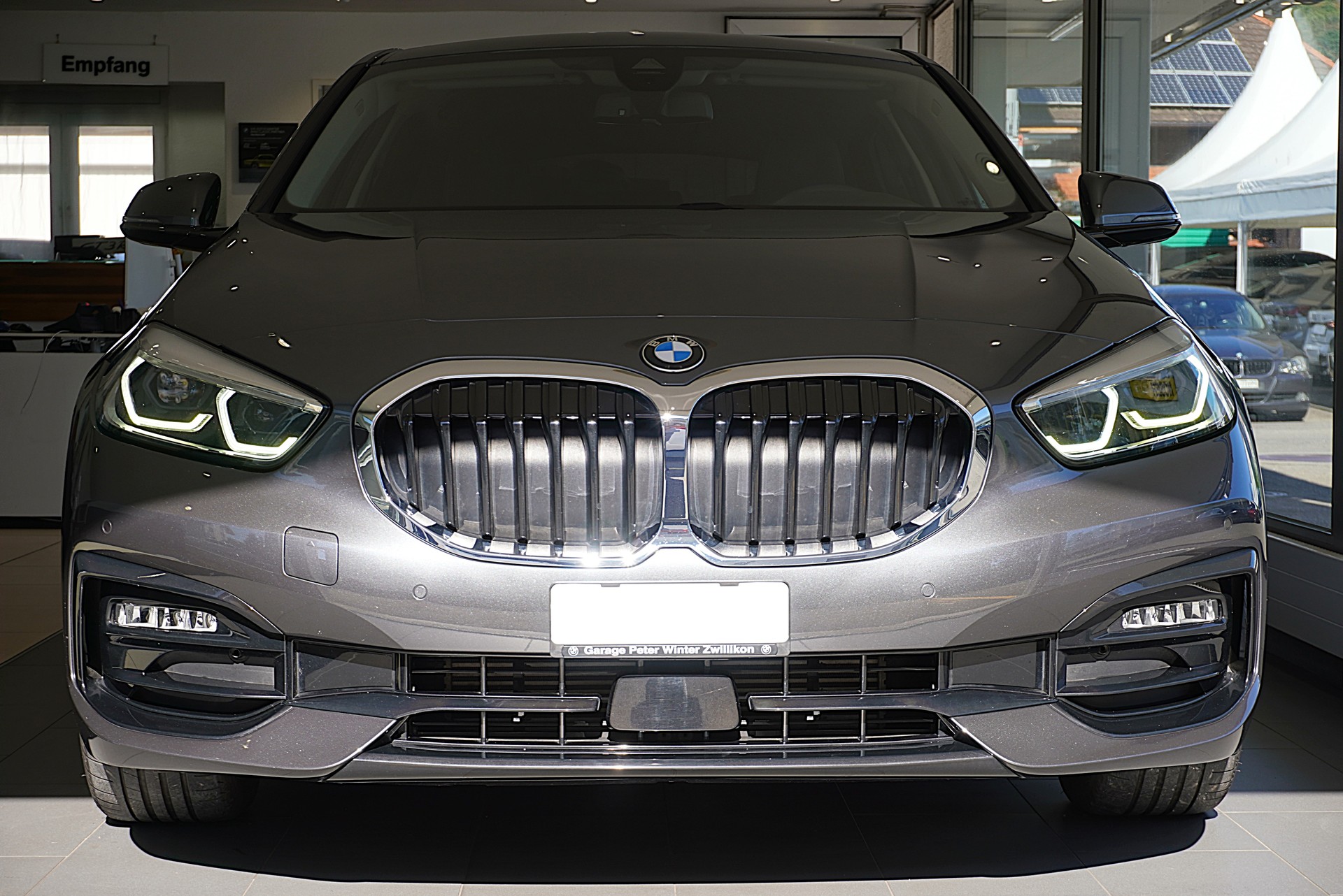 BMW 120d xDrive Steptronic Sport Line-showroom-element-1