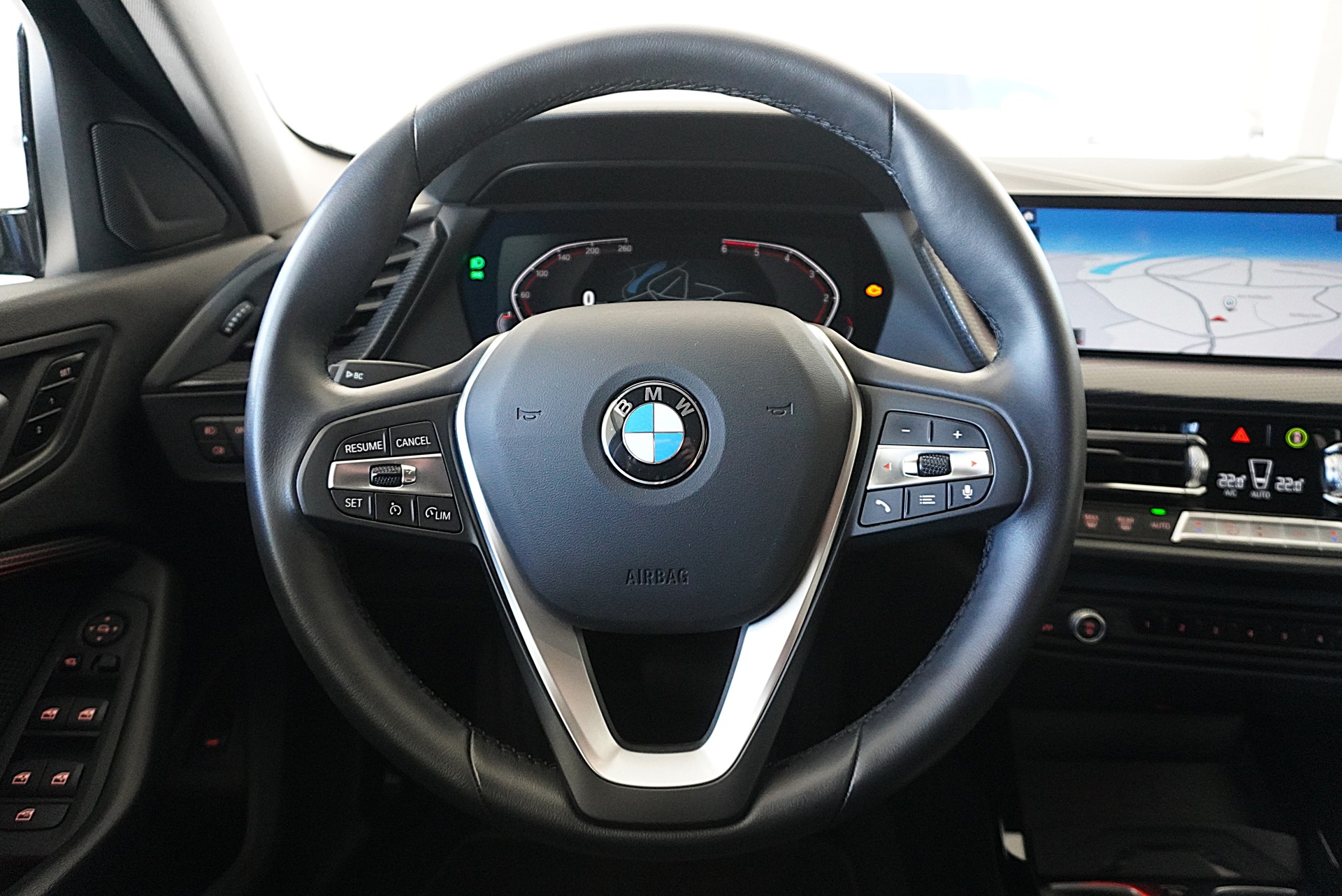 BMW 120d xDrive Steptronic Sport Line-image-11
