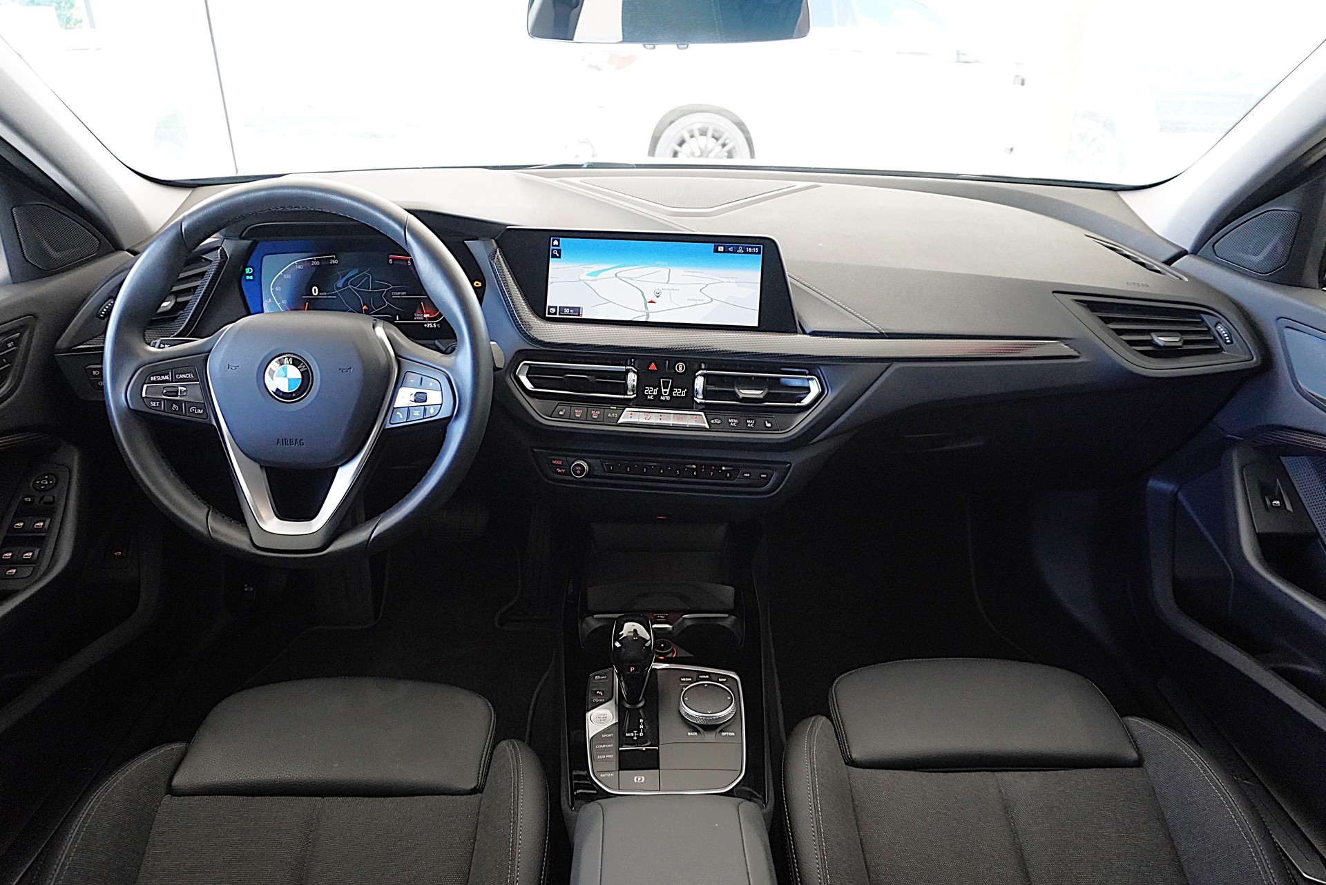 BMW 120d xDrive Steptronic Sport Line-image-10