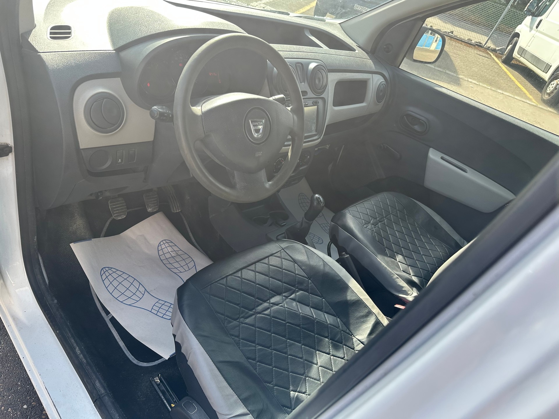 DACIA Dokker Van dCi 75-image-8