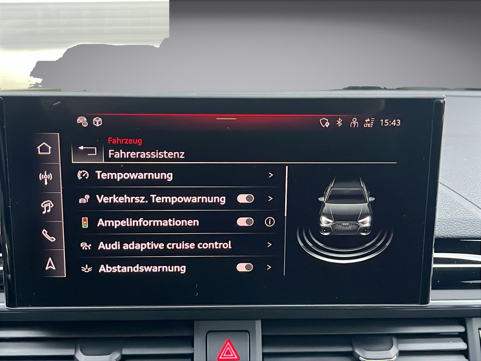AUDI RS4 Avant 25 year edition quattro tiptronic*Limitiert Nr. 243 von 250 Stück, 470PS, Keramik-Bremsen, Head-up, (5-Jahre Garantie)-image-27