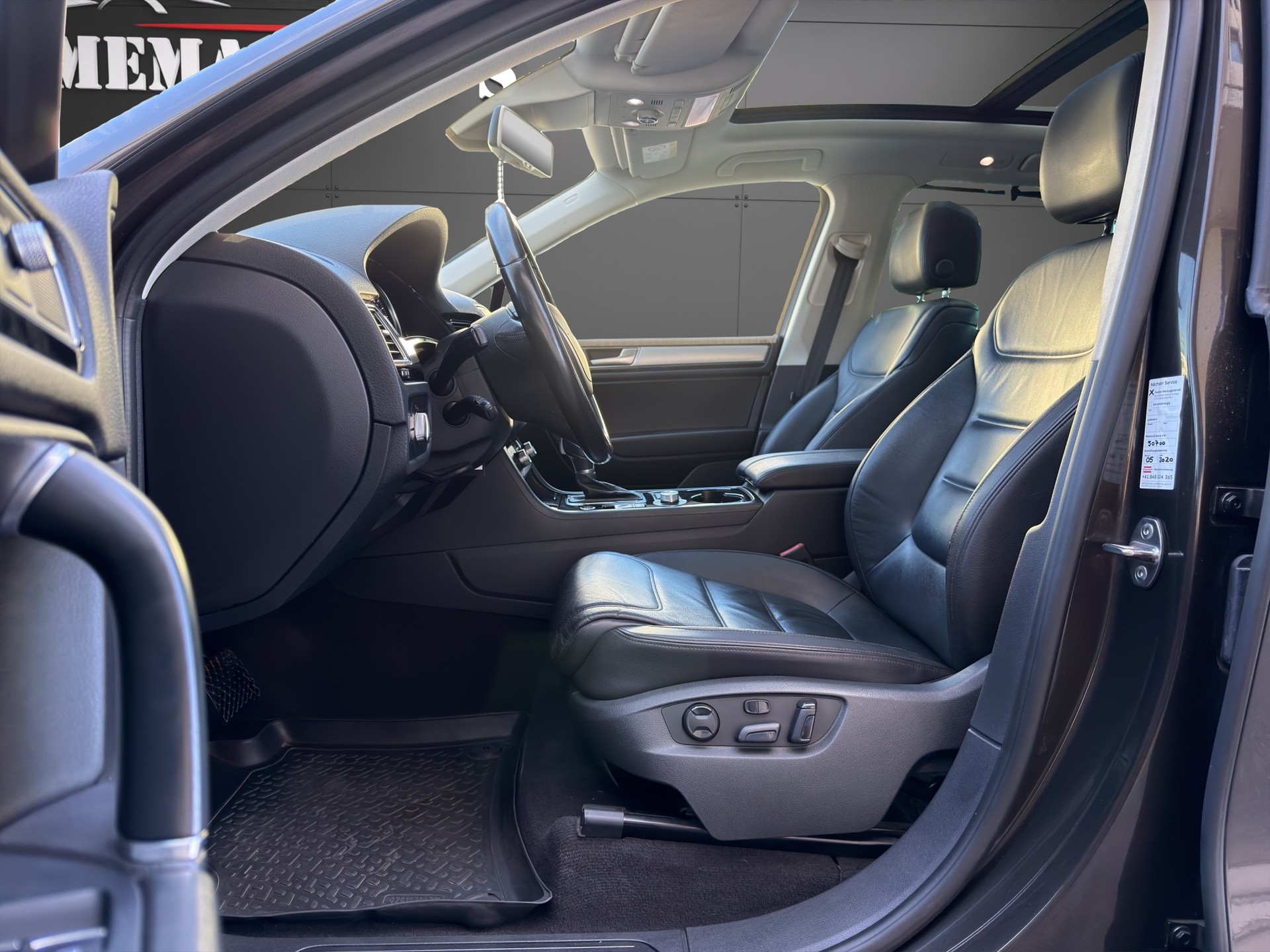 VW Touareg 3.0 TDI BlueMotion Technology Tiptronic Pano/MFK-image-9