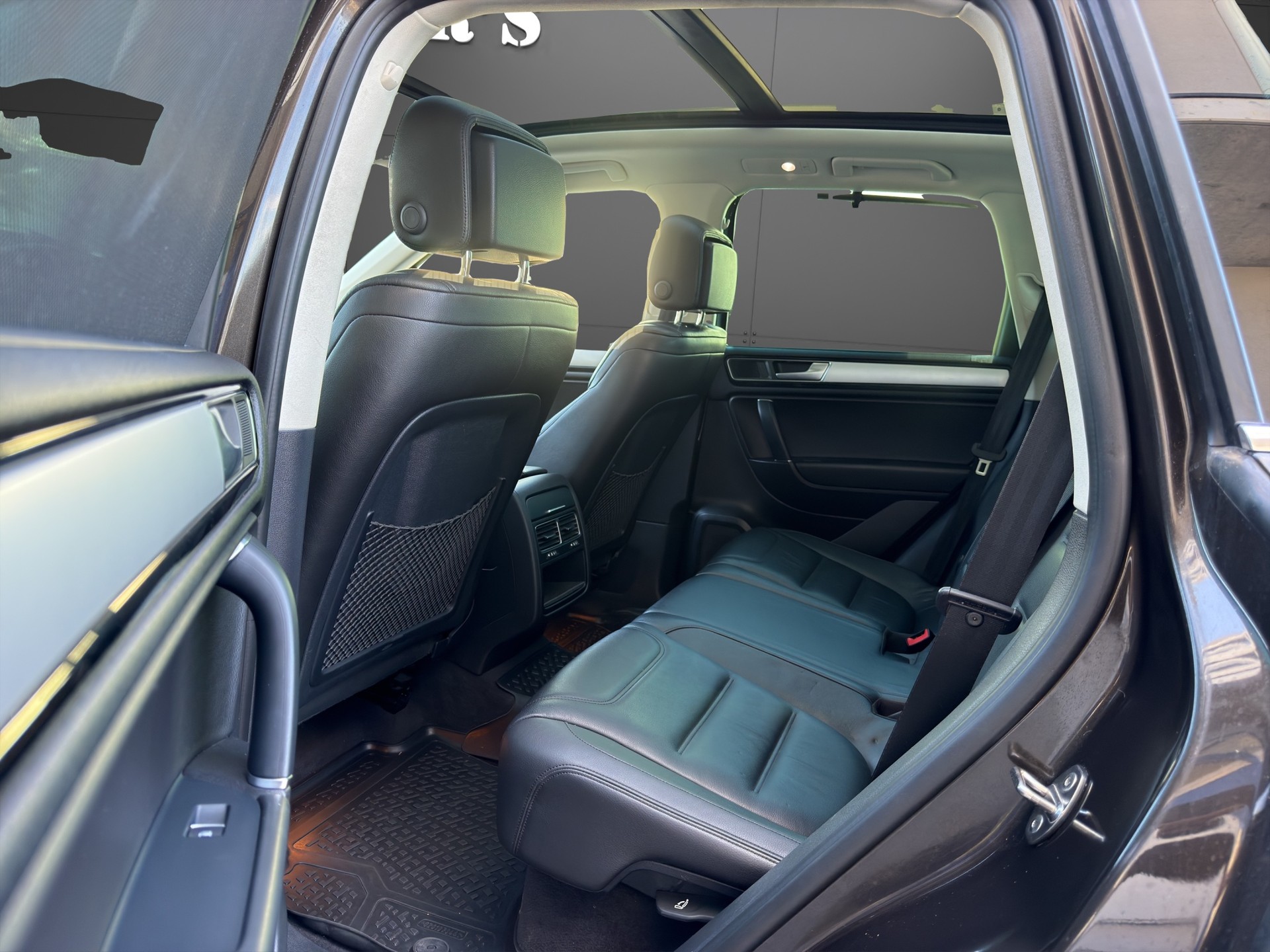 VW Touareg 3.0 TDI BlueMotion Technology Tiptronic Pano/MFK-image-11