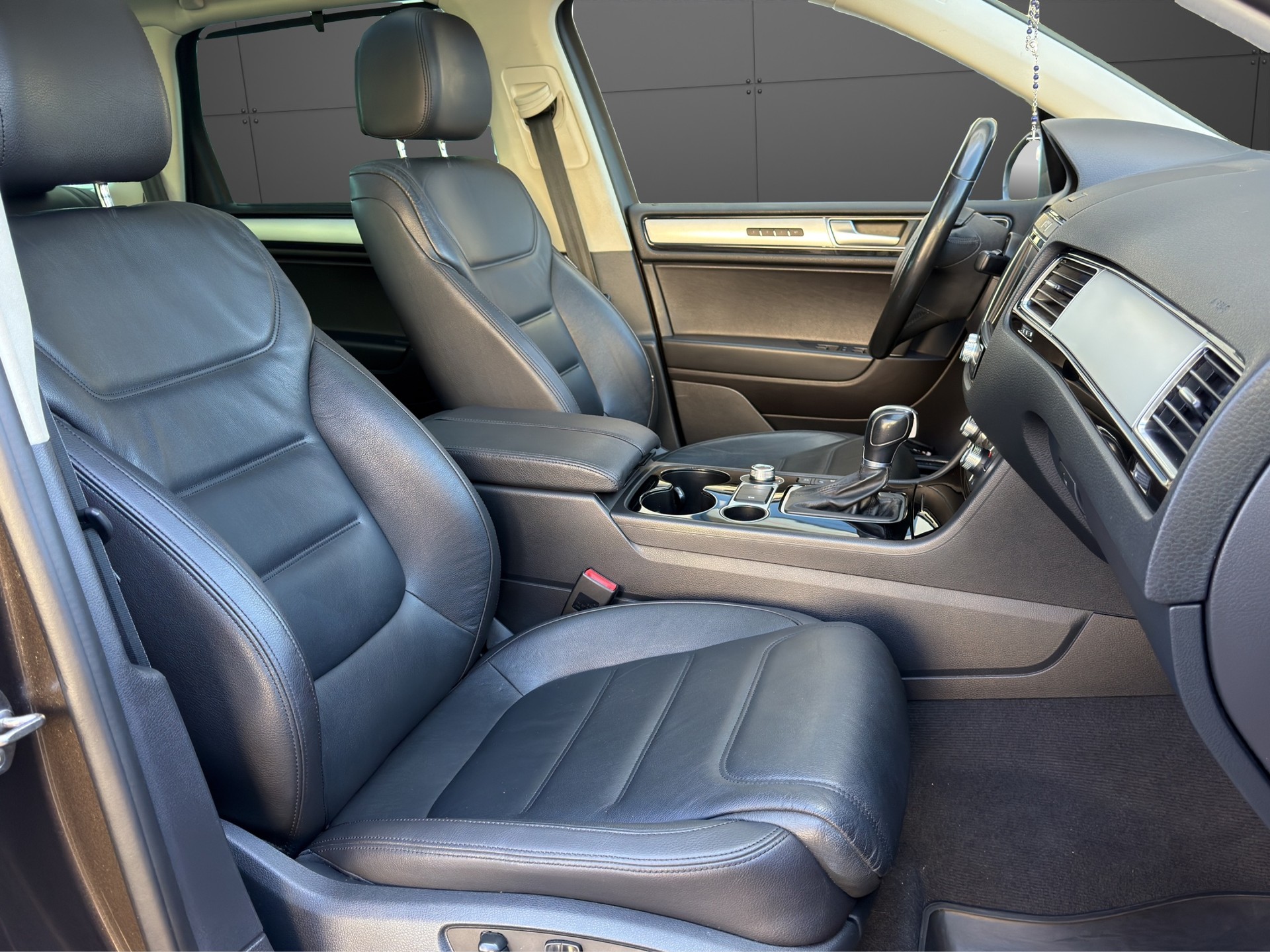 VW Touareg 3.0 TDI BlueMotion Technology Tiptronic Pano/MFK-image-15
