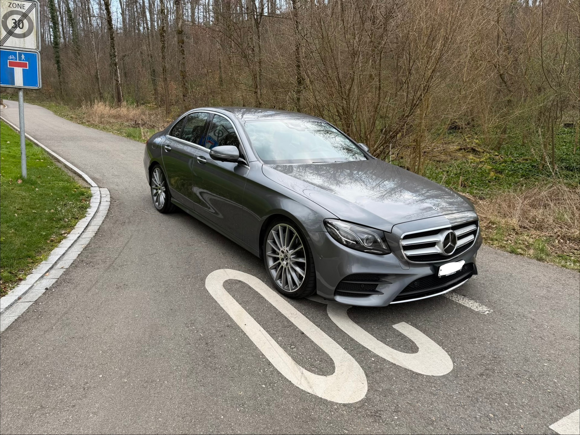 MERCEDES-BENZ E 400 AMG Line 4matic-image-1