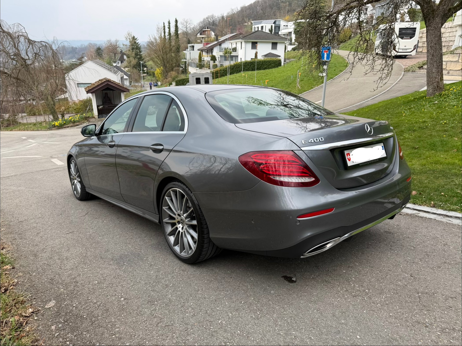 MERCEDES-BENZ E 400 AMG Line 4matic-image-2