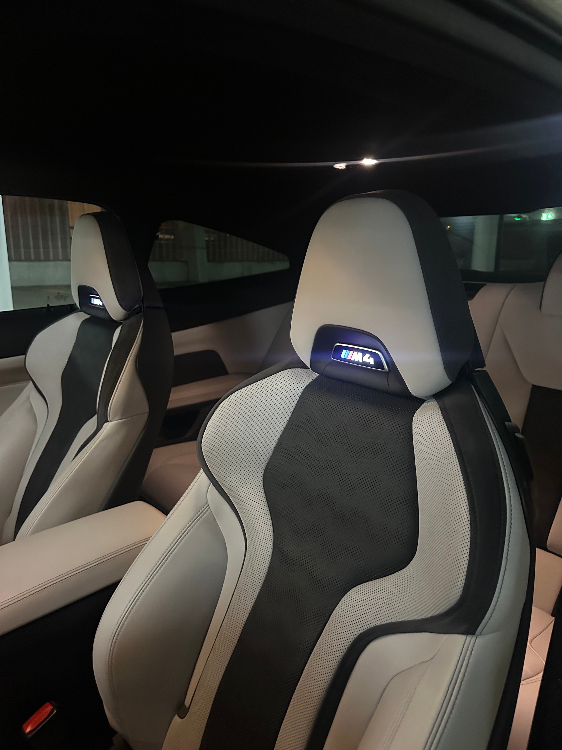 BMW M4 Competition xDrive-image-2