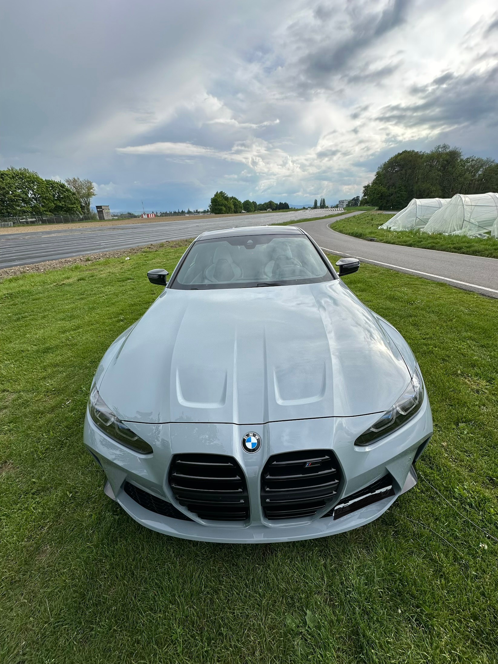 BMW M4 Competition xDrive-image-4