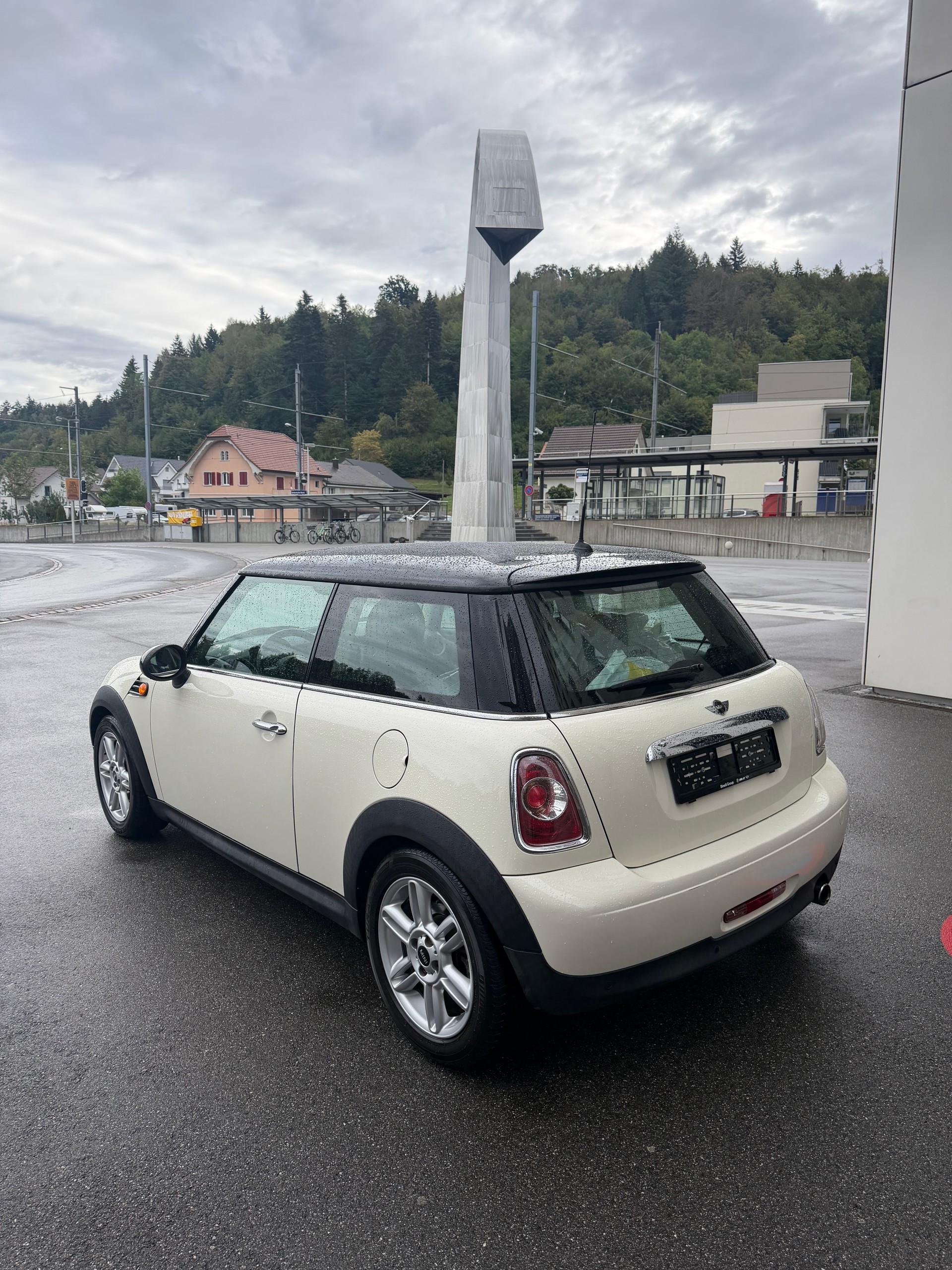 MINI Cooper-image-3