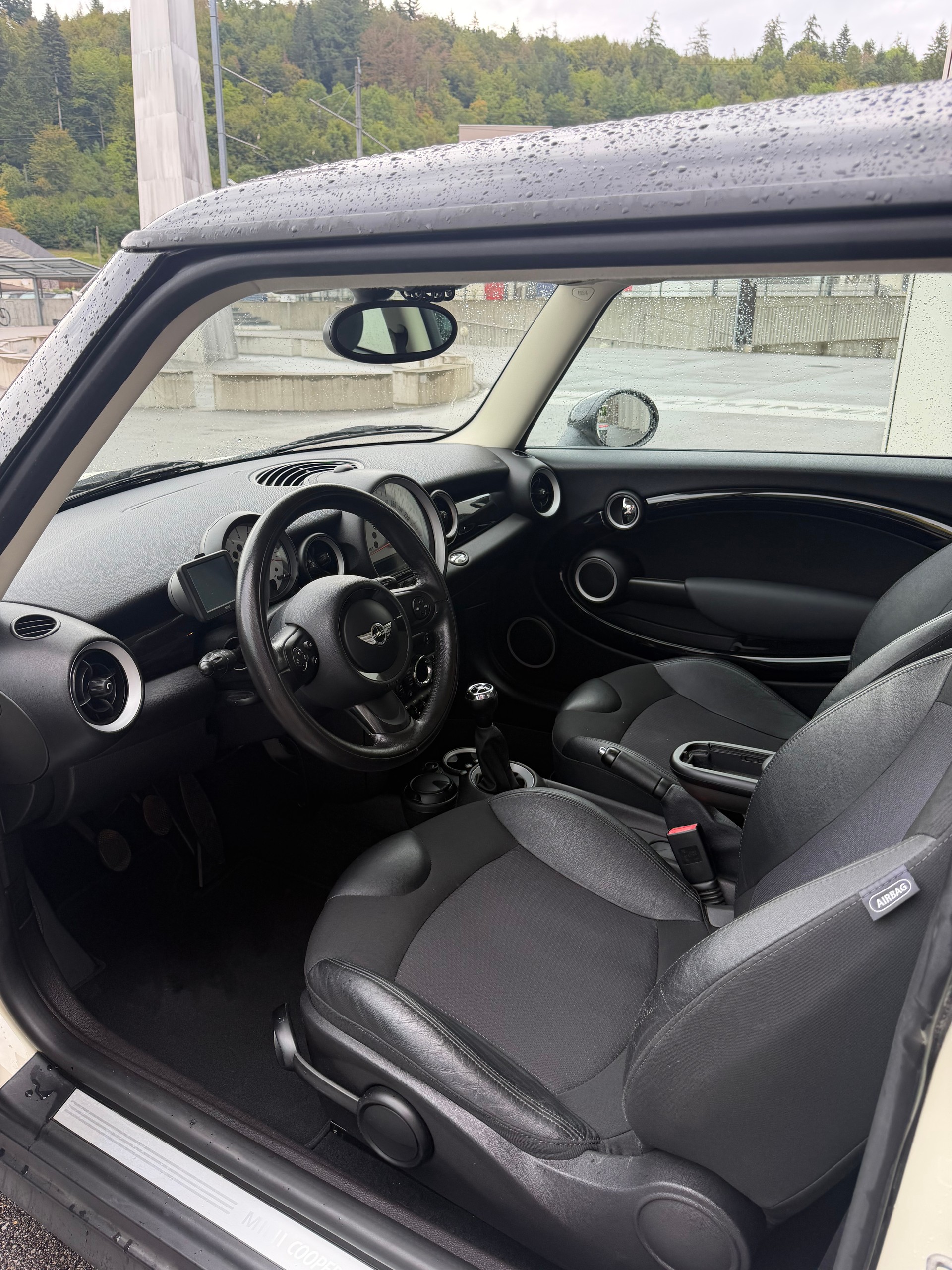 MINI Cooper-image-8