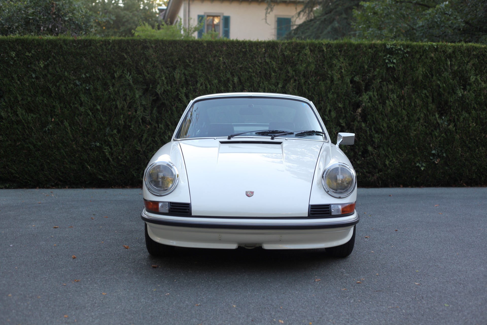 PORSCHE 2.4S-image-7