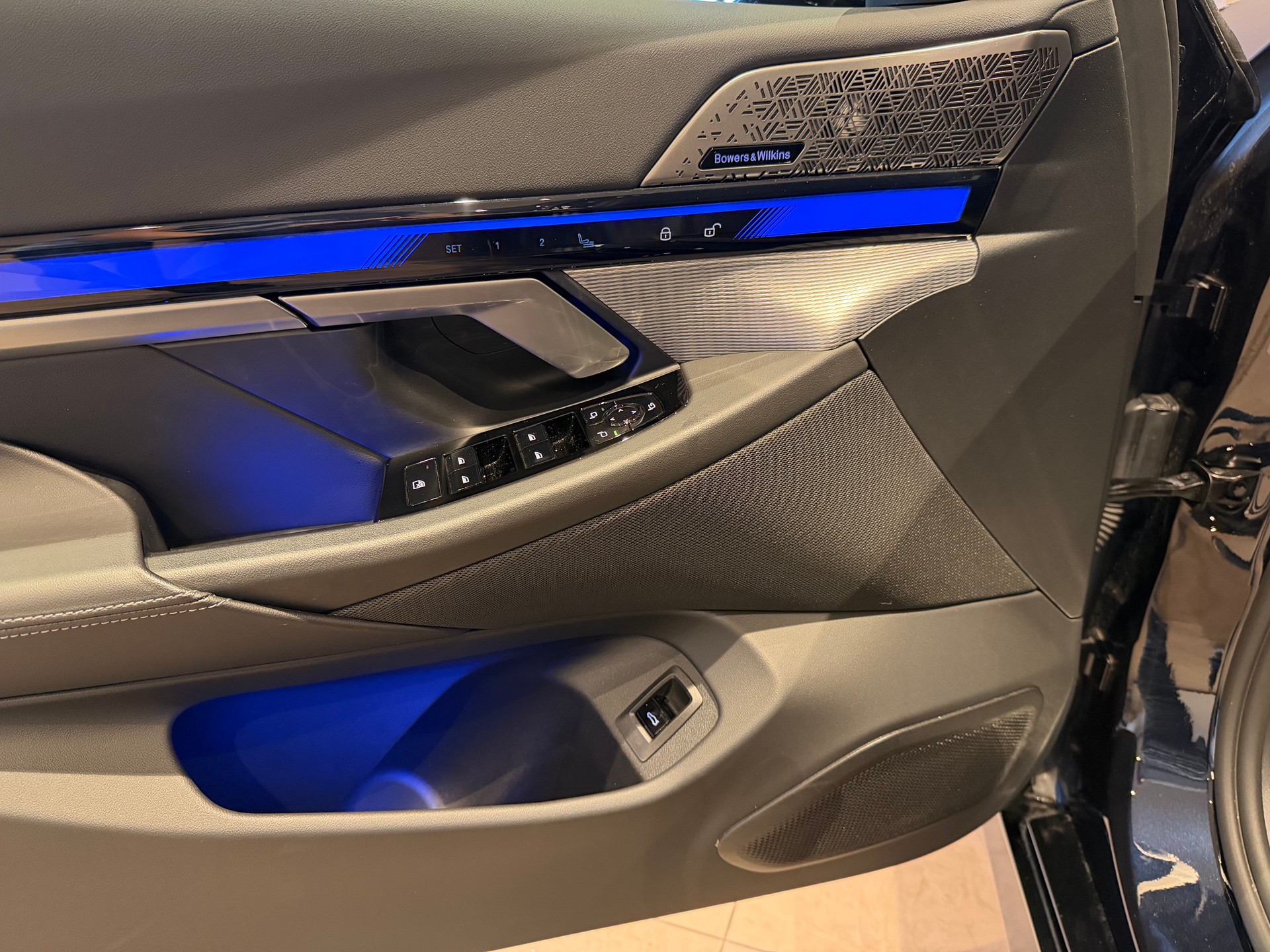BMW 540d xDrive Touring MSport-image-16