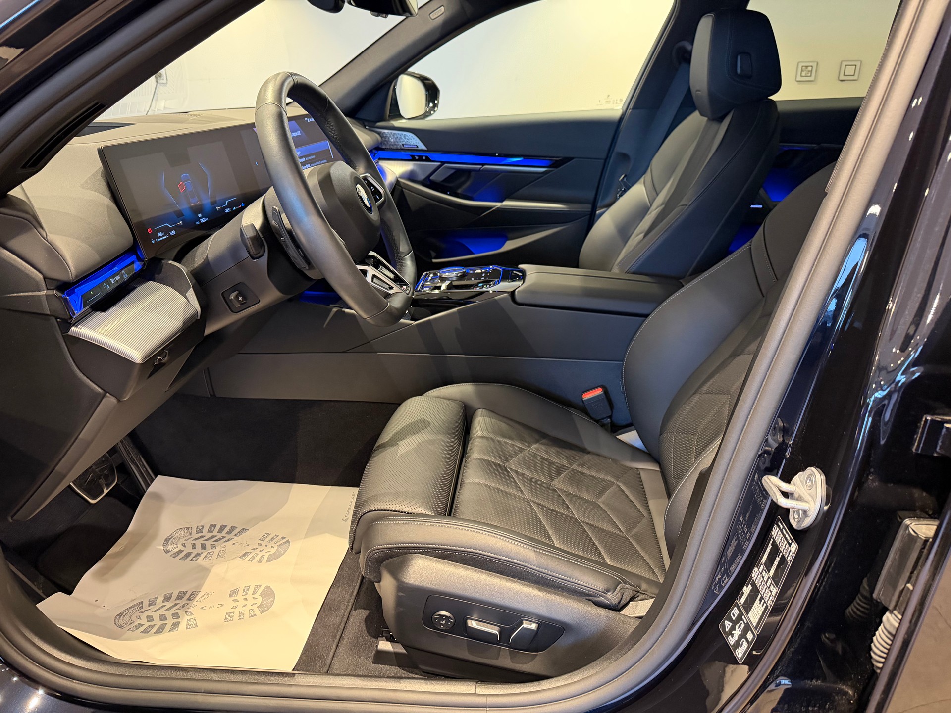 BMW 540d xDrive Touring MSport-image-15