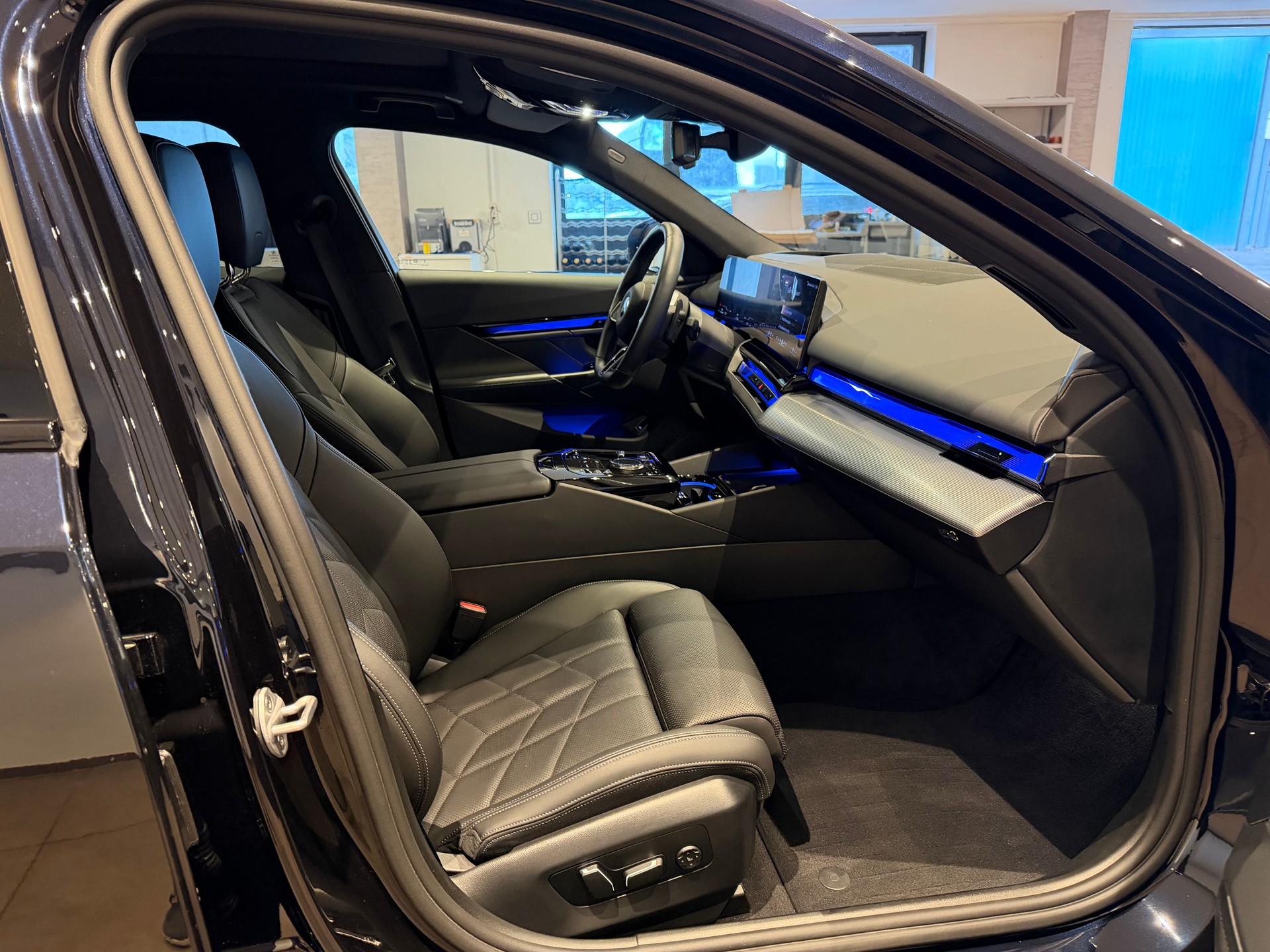 BMW 540d xDrive Touring MSport-image-11