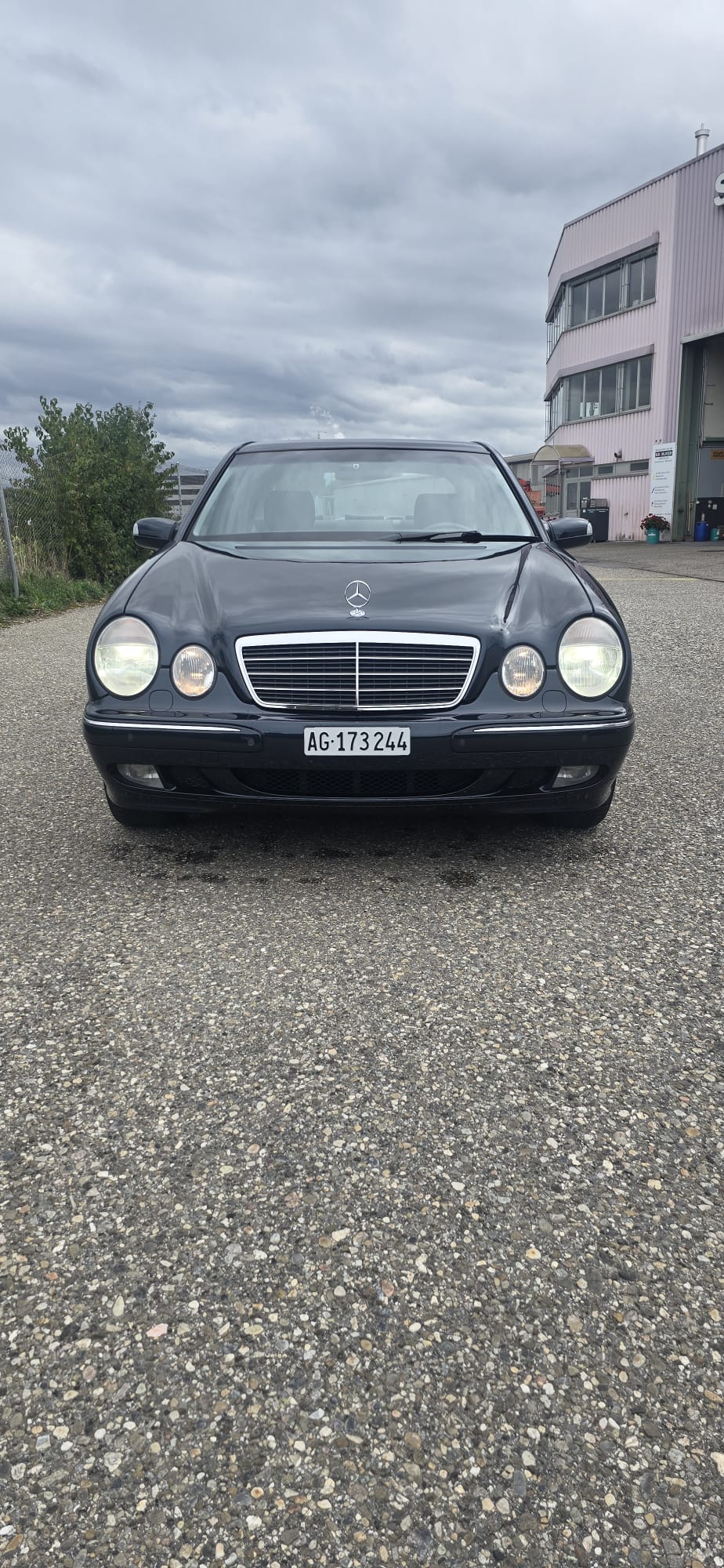 MERCEDES-BENZ E 280 Avantgarde 4-Matic Automatic