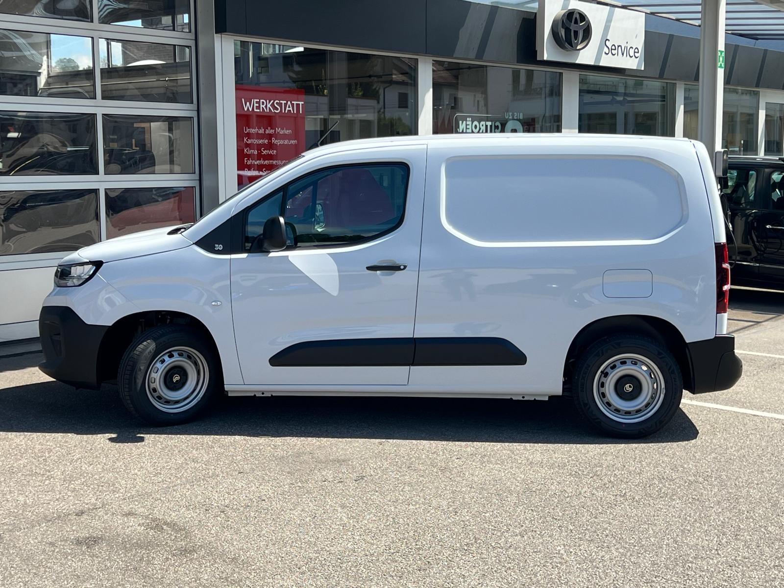 CITROEN Berlingo M 1.2 PureTech 110 First S/S-image-4